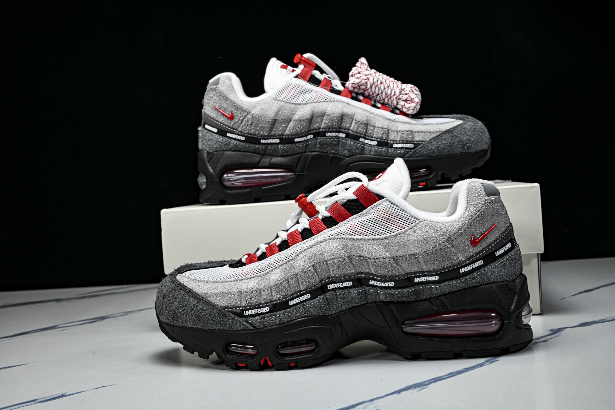 纯原外贸Nike Air Max 95 复古减震气垫跑鞋B4523-003 #YZ001-1 ✦原版1:1 制作 全套私 纯原外贸Nike Air Max 95 复古减震气垫跑鞋B4523-003 #YZ001-1 ✦原版1:1 制作 全套私