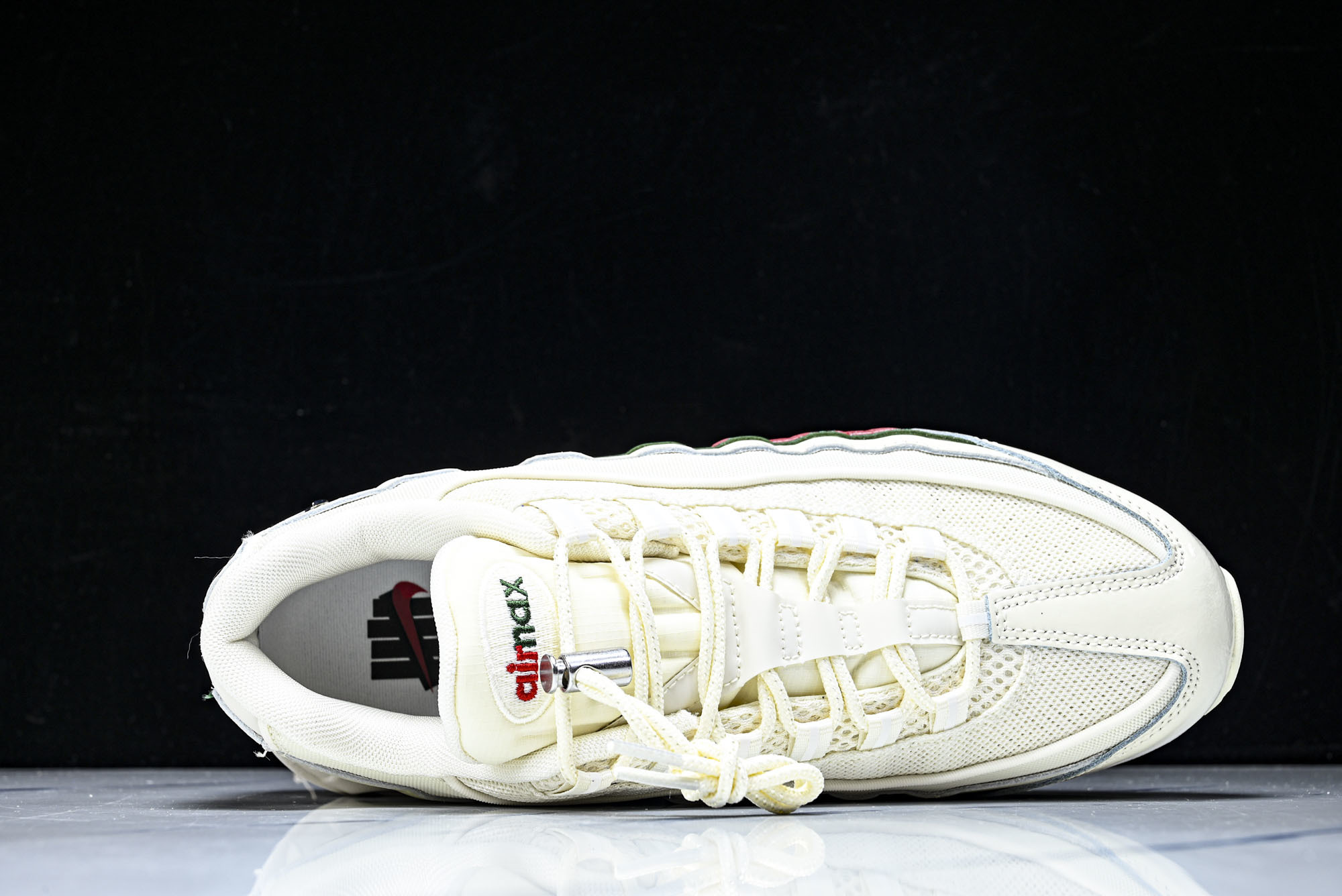 纯原外贸Undefeated x Nike Air Max 95 SP 联名款 复古减震气垫跑鞋 IB4453-100 