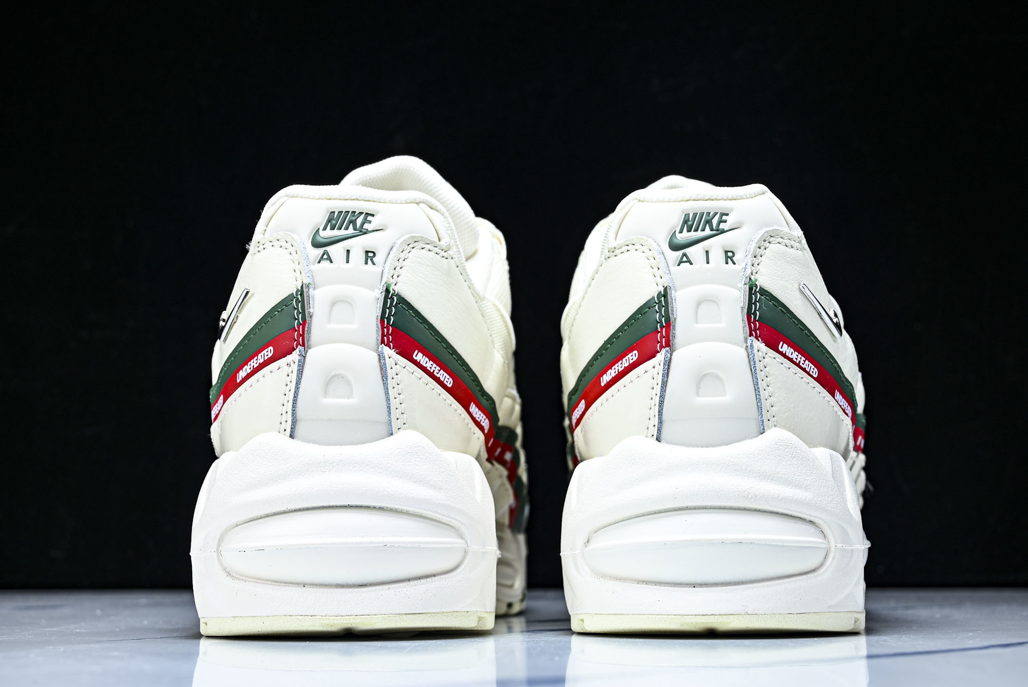 纯原外贸Undefeated x Nike Air Max 95 SP 联名款 复古减震气垫跑鞋 IB4453-100 