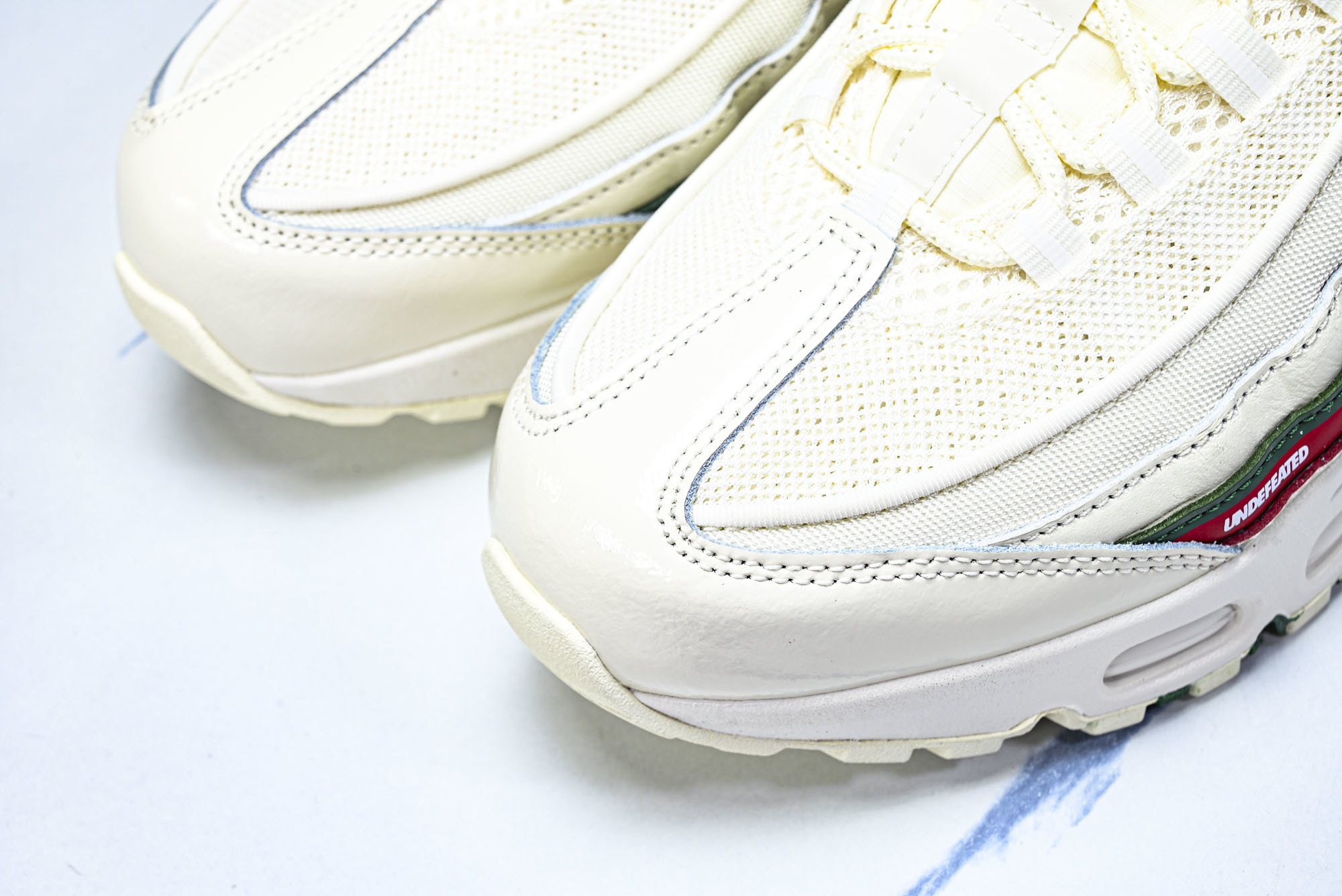 纯原外贸Undefeated x Nike Air Max 95 SP 联名款 复古减震气垫跑鞋 IB4453-100 