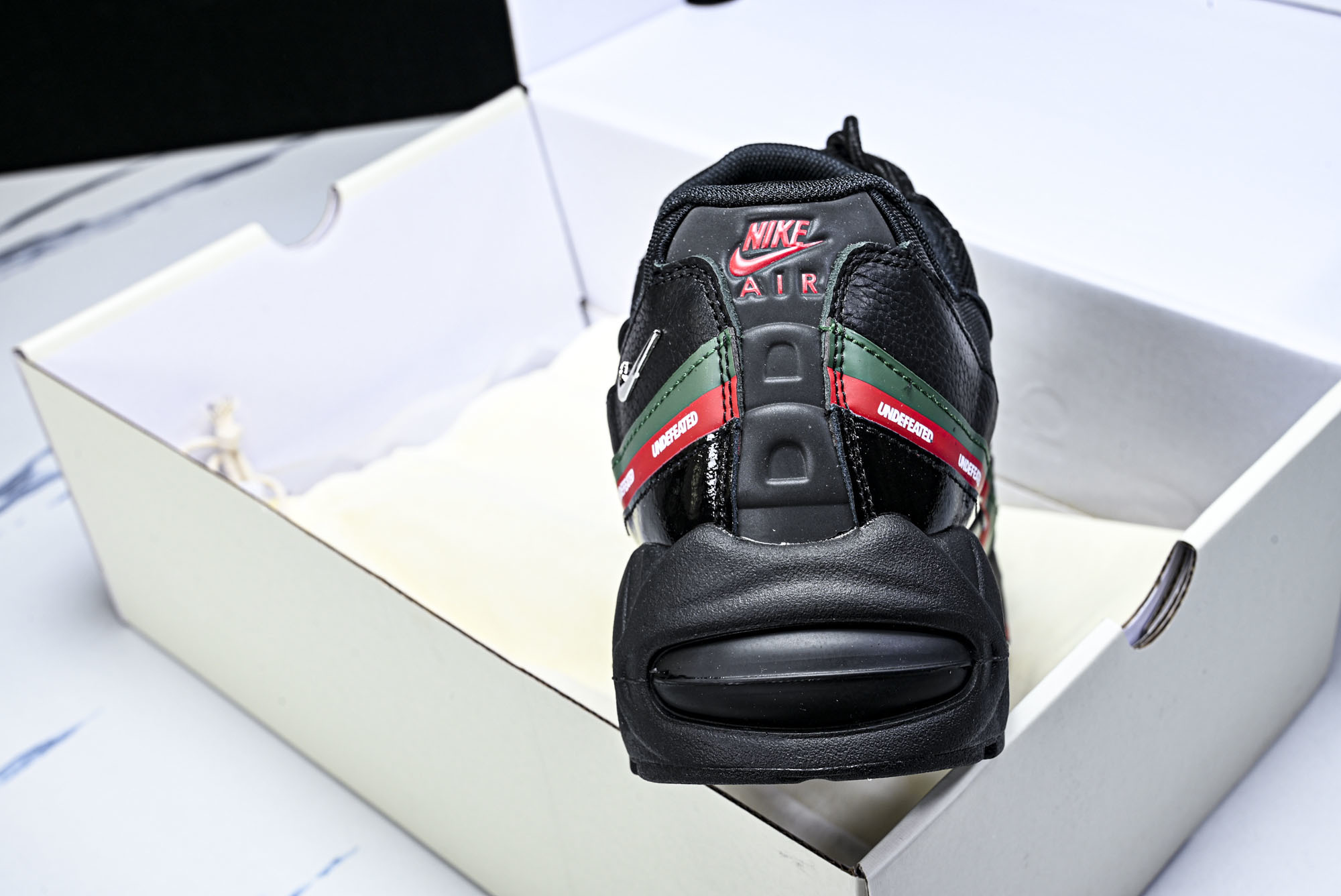 纯原外贸Undefeated x Nike Air Max 95 SP 联名款 复古减震气垫跑鞋IB4453-001 #