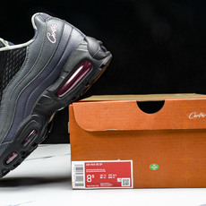 纯原 Nike Air Max 95 复古减震气垫跑鞋 FB2709-001 #YZ001-1 ✦原版1:1 制作 全套 纯原 Nike Air Max 95 复古减震气垫跑鞋 FB2709-001 #YZ001-1 ✦原版1:1 制作 全套