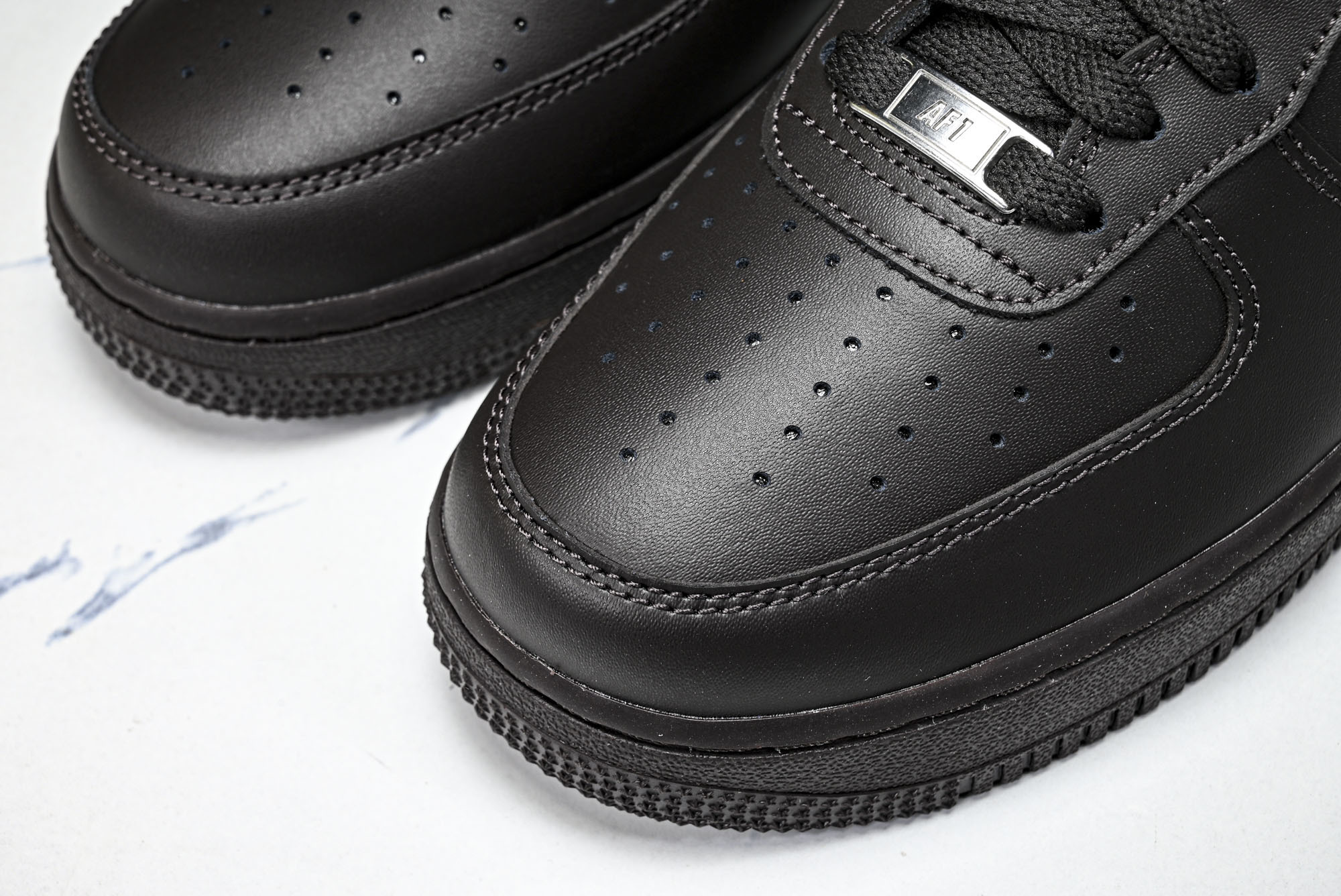 纯原外贸 Nike Air Force 1'07 Low 全头层 空军一号低帮休闲板鞋 IH1698-200 #YZ00 纯原外贸 Nike Air Force 1'07 Low 全头层 空军一号低帮休闲板鞋 IH1698-200 #YZ00