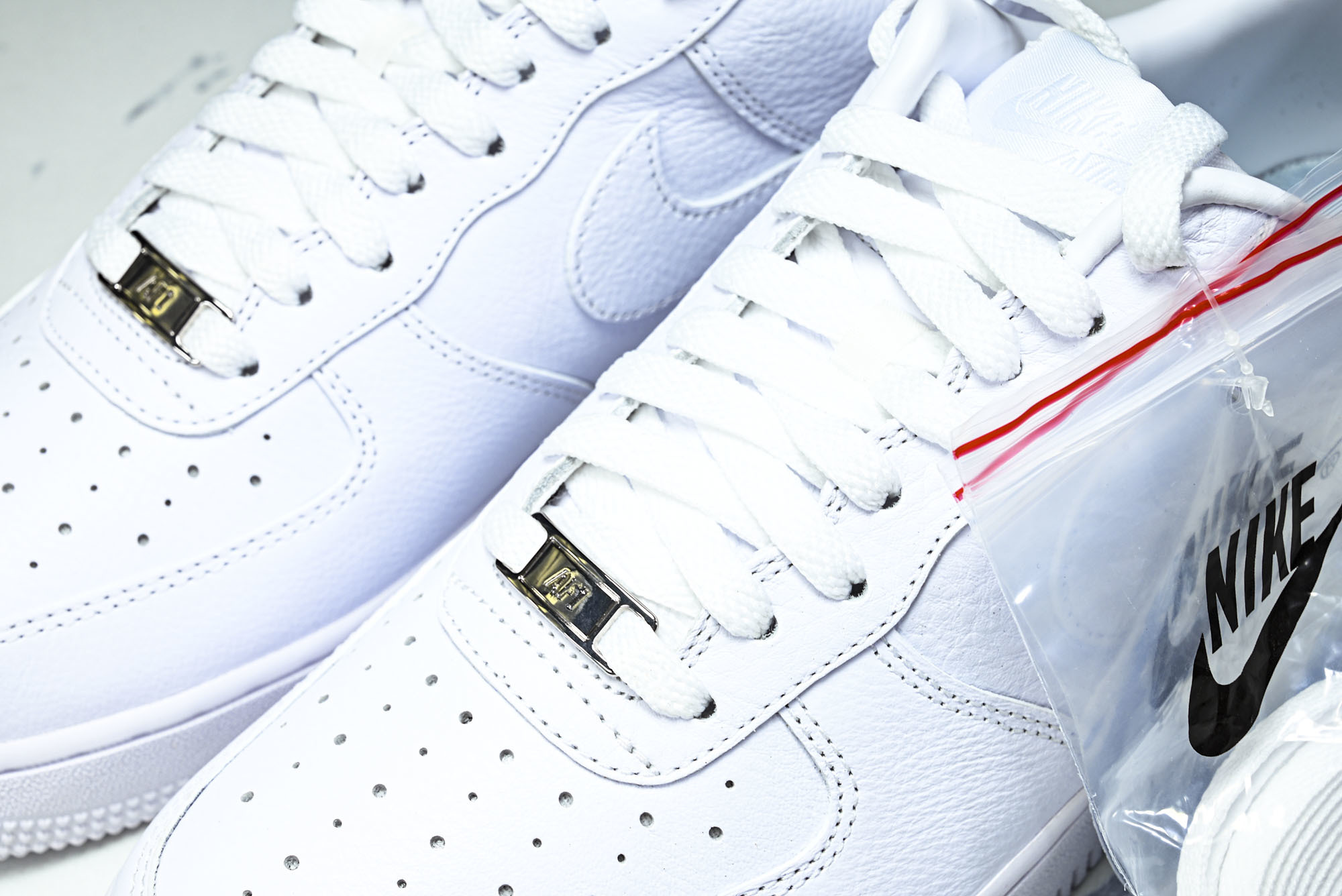 纯原外贸 Nike Air Force 1'07 Low 全头层 空军一号低帮休闲板鞋 CZ8065-100 #YZ00 纯原外贸 Nike Air Force 1'07 Low 全头层 空军一号低帮休闲板鞋 CZ8065-100 #YZ00
