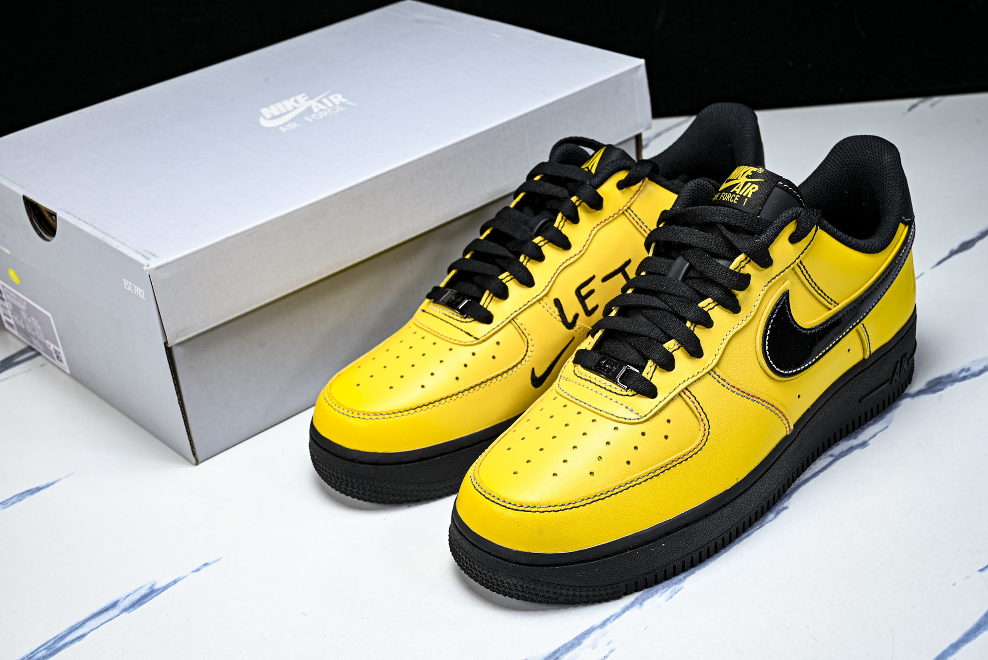 纯原外贸 Nike Air Force 1'07 Low 莫兰特 空军一号低帮休闲板鞋 IQ2713-700 #YZ00 纯原外贸 Nike Air Force 1'07 Low 莫兰特 空军一号低帮休闲板鞋 IQ2713-700 #YZ00