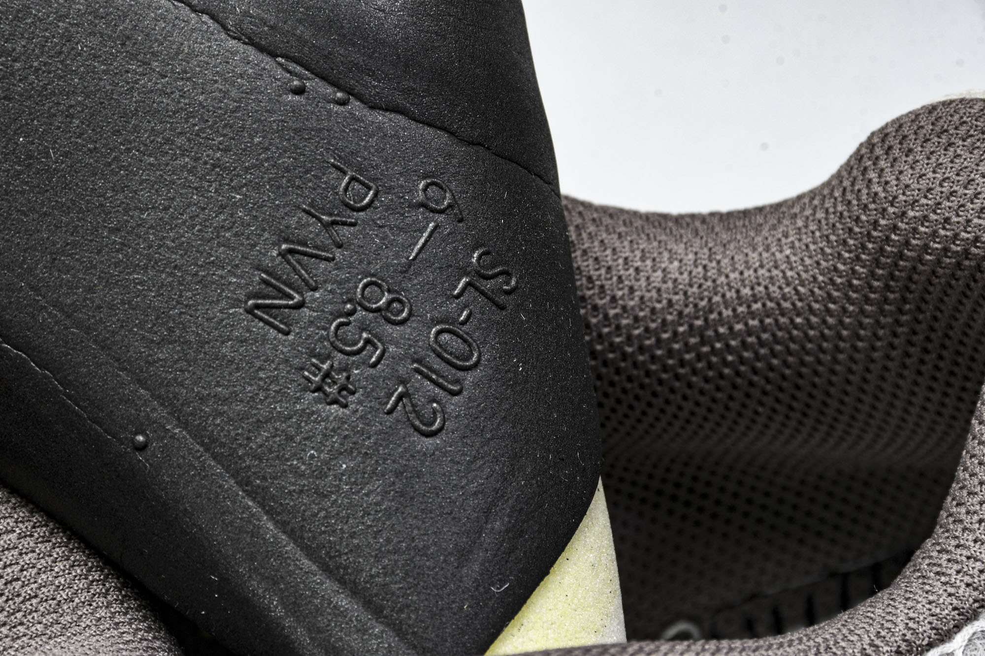 纯原外贸 Salomon XA PRO 3D 萨洛蒙户外越野跑鞋 银云灰 -28 #YZ001-1 原版1:1 制作 全 纯原外贸 Salomon XA PRO 3D 萨洛蒙户外越野跑鞋 银云灰 -28 #YZ001-1 原版1:1 制作 全