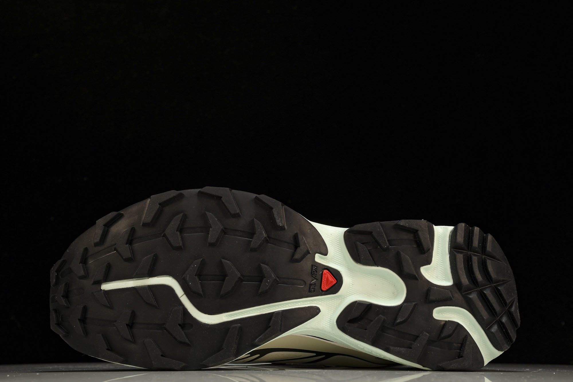 纯原外贸 Salomon XT-6 哈士奇 户外跑步鞋 黑白蓝 #YZ001-1 尺码:36 36.5 37 38 3 纯原外贸 Salomon XT-6 哈士奇 户外跑步鞋 黑白蓝 #YZ001-1 尺码:36 36.5 37 38 3