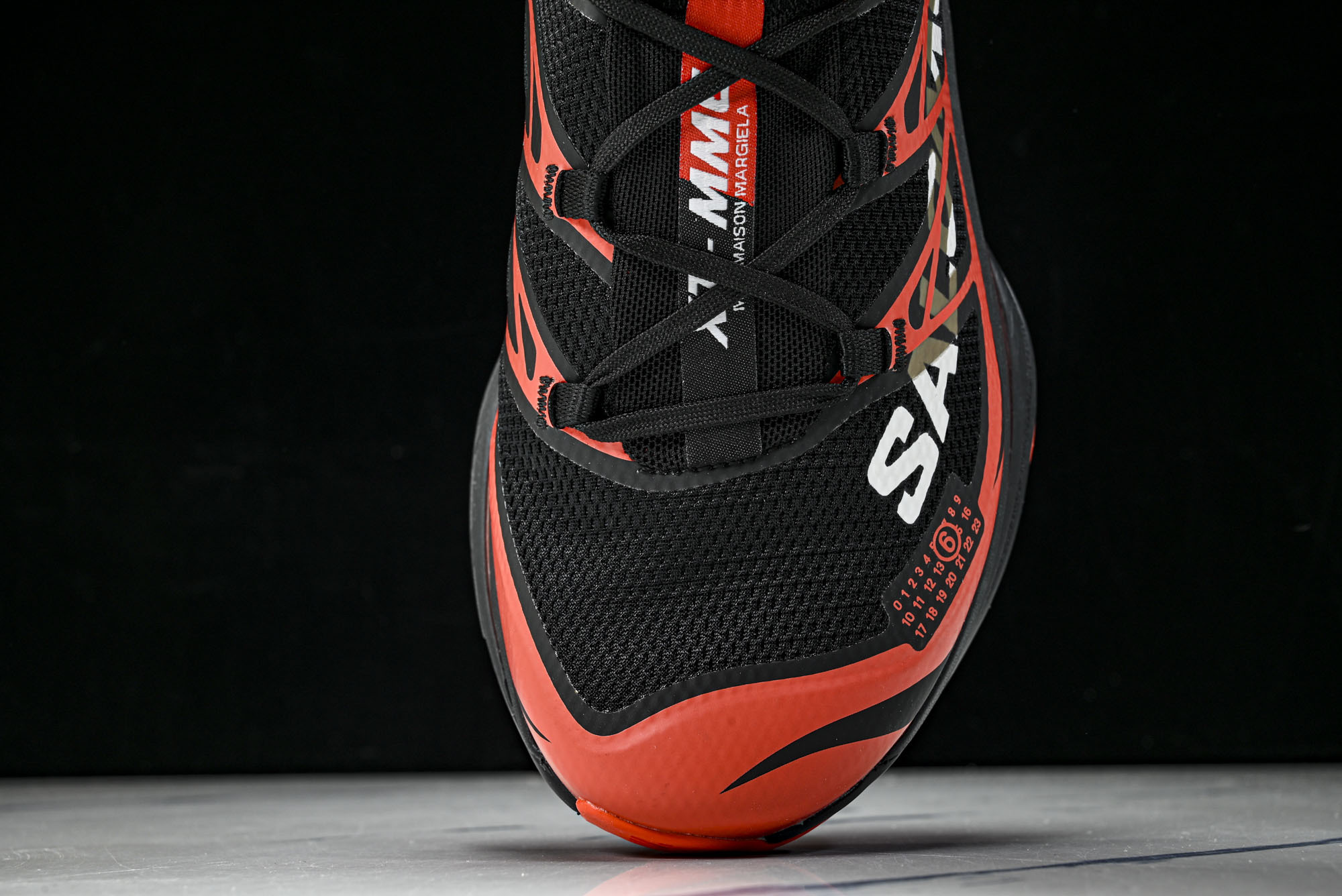 纯原外贸 Salomon XT-MM6 联名款 萨洛蒙圆头系带低帮生活休闲鞋 29 #YZ001-1 原版1:1 制作 纯原外贸 Salomon XT-MM6 联名款 萨洛蒙圆头系带低帮生活休闲鞋 29 #YZ001-1 原版1:1 制作