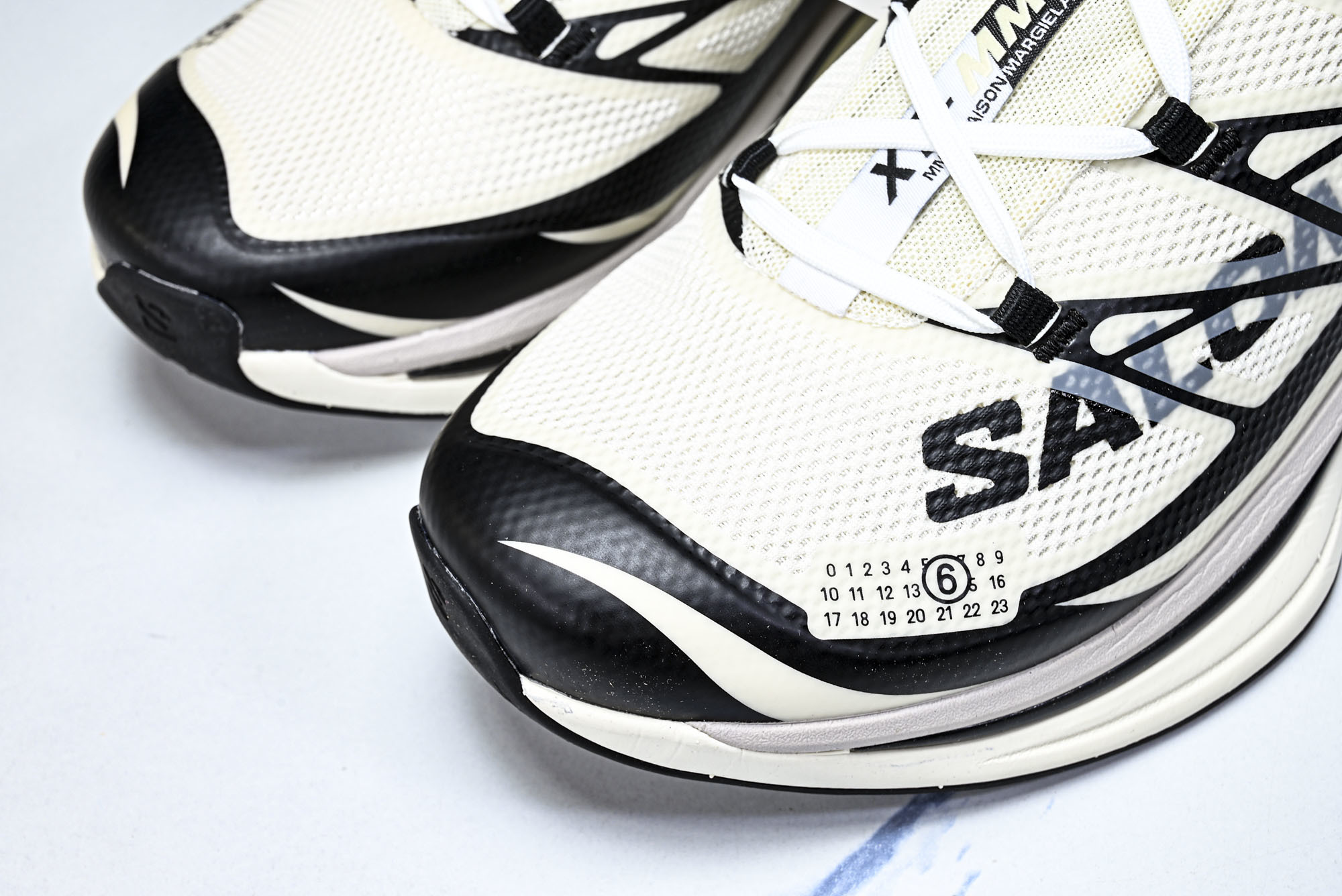 纯原外贸 Salomon XT-MM6 联名款 萨洛蒙圆头系带低帮生活休闲鞋 34 #YZ001-1 原版1:1 制作 纯原外贸 Salomon XT-MM6 联名款 萨洛蒙圆头系带低帮生活休闲鞋 34 #YZ001-1 原版1:1 制作