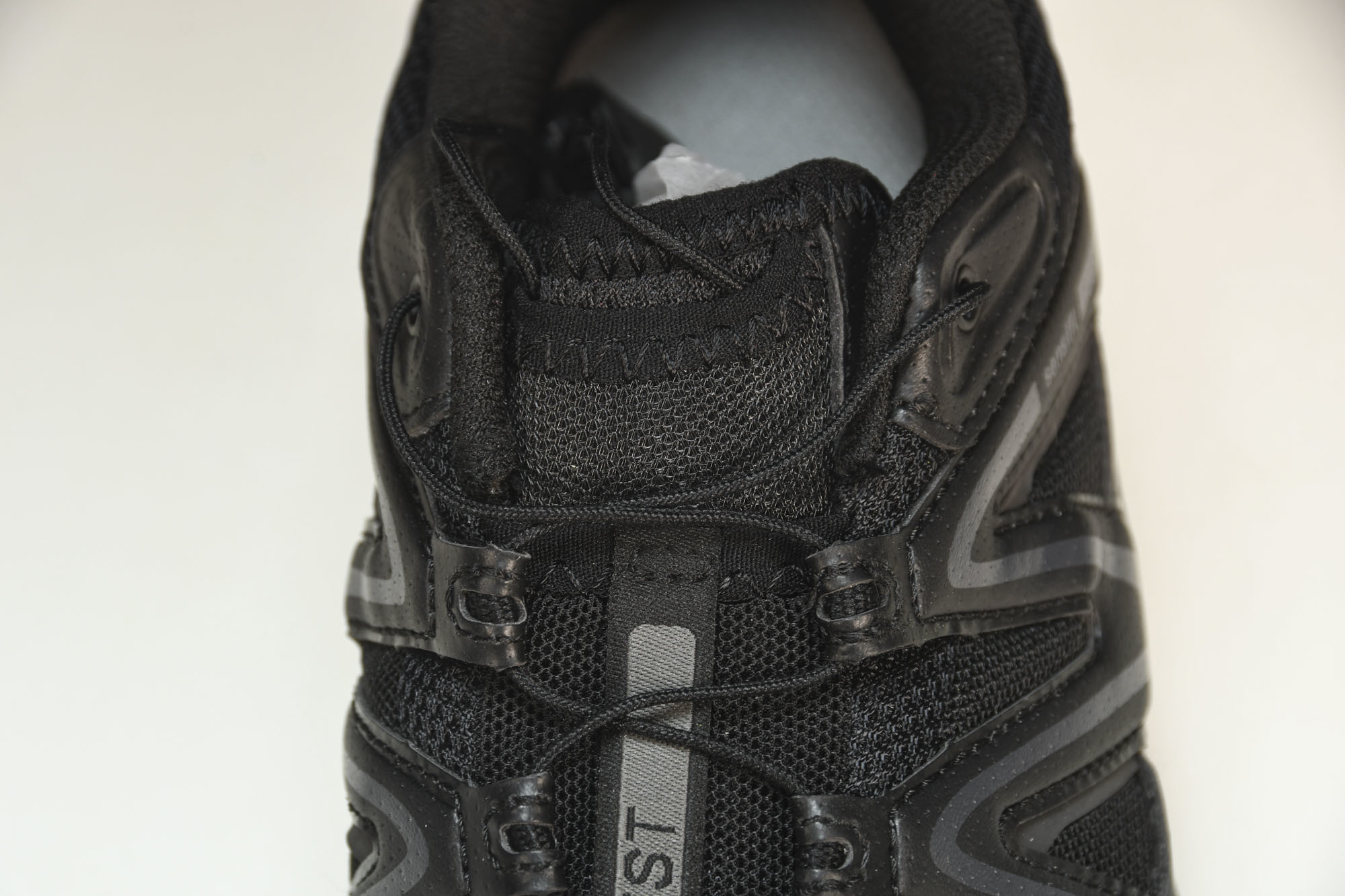 纯原外贸 Salomon XT-Quest Advanced 户外机能鞋 黑色 #YZ001-1 原版1:1 制作 全 纯原外贸 Salomon XT-Quest Advanced 户外机能鞋 黑色 #YZ001-1 原版1:1 制作 全