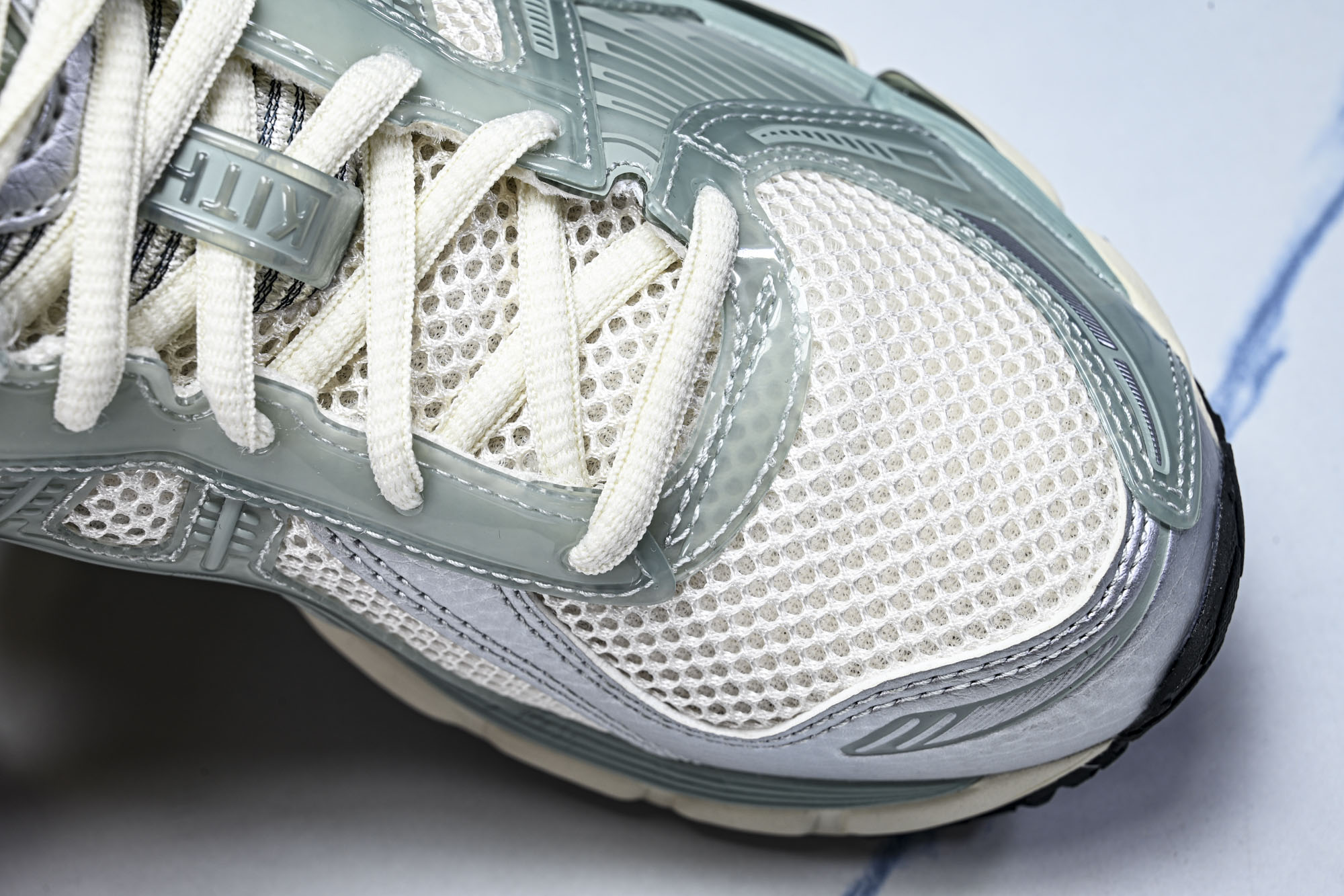 外贸平台 ASICS Gel-Kayano 12.1 Kith Cream Sage 浅绿白 1203A675-100 外贸平台 ASICS Gel-Kayano 12.1 Kith Cream Sage 浅绿白 1203A675-100