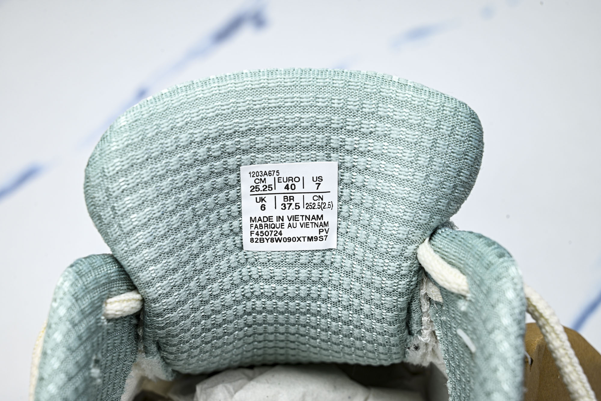 外贸平台 ASICS Gel-Kayano 12.1 Kith Cream Sage 浅绿白 1203A675-100 外贸平台 ASICS Gel-Kayano 12.1 Kith Cream Sage 浅绿白 1203A675-100