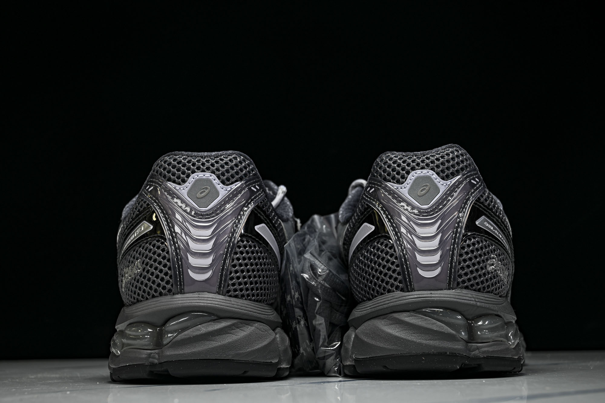 外贸平台 ASICS Gel-Kayano 12.1 Kith Tornado Pure Silver 黑灰银 1203 外贸平台 ASICS Gel-Kayano 12.1 Kith Tornado Pure Silver 黑灰银 1203