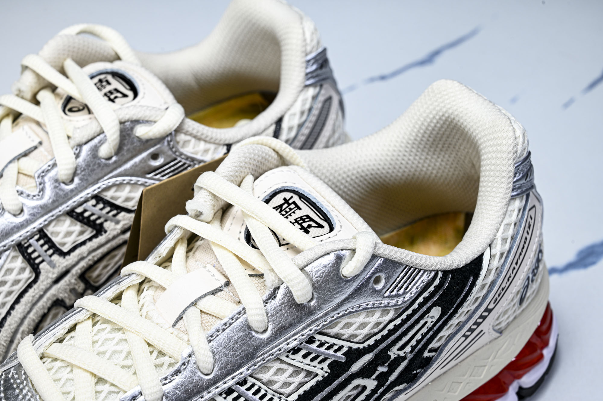 外贸平台 ASICS Gel-Kayano 12.1 Lapstone & Hammer The Spark 白黑红 1 外贸平台 ASICS Gel-Kayano 12.1 Lapstone & Hammer The Spark 白黑红 1
