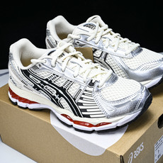 外贸平台 ASICS Gel-Kayano 12.1 Lapstone & Hammer The Spark 白黑红 1 外贸平台 ASICS Gel-Kayano 12.1 Lapstone & Hammer The Spark 白黑红 1