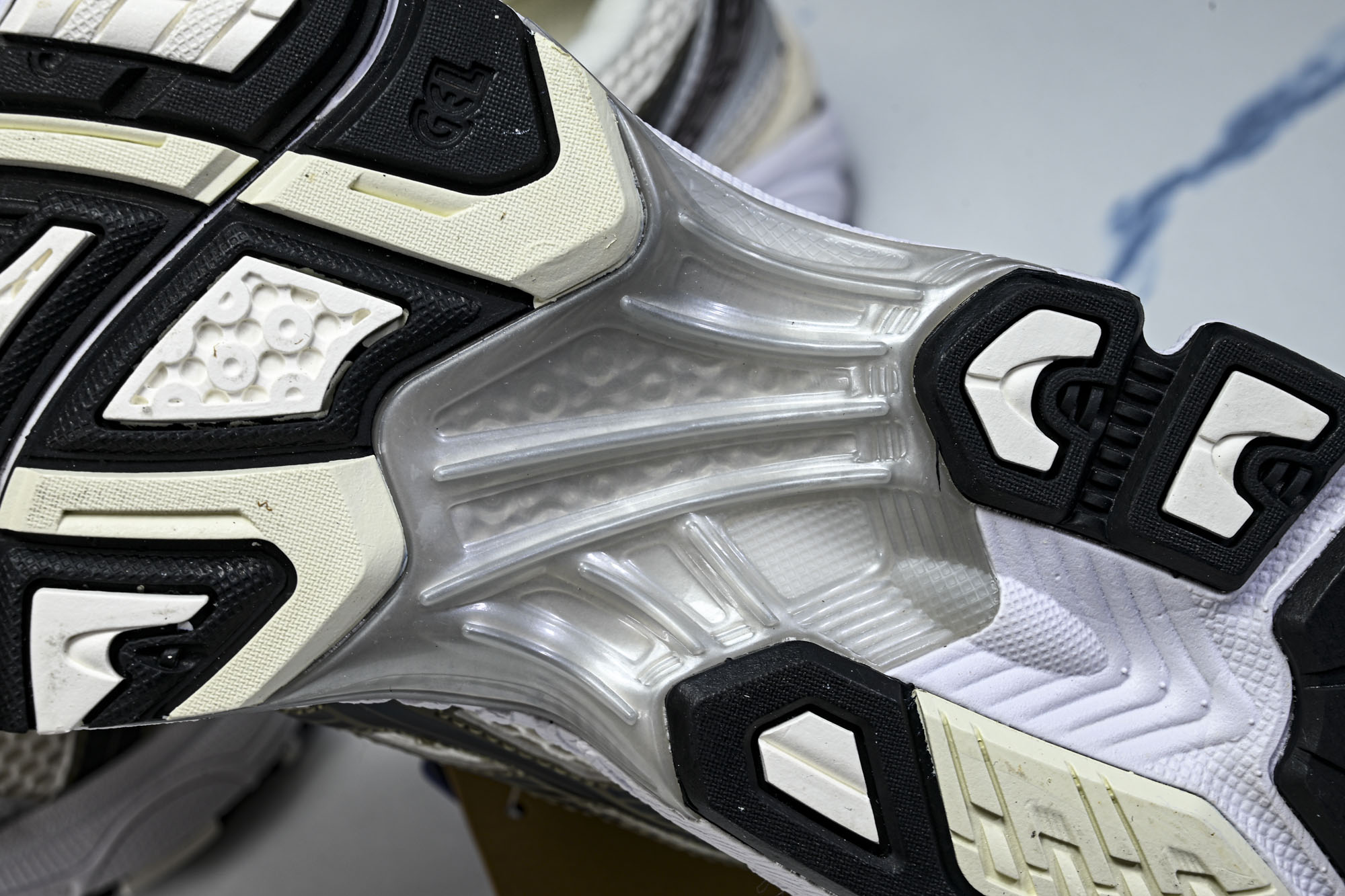 外贸平台 Asics Gel-Kayano 14 亚瑟士运动休闲透气专业跑鞋1201A019-108 #YZ002-2 外贸平台 Asics Gel-Kayano 14 亚瑟士运动休闲透气专业跑鞋1201A019-108 #YZ002-2