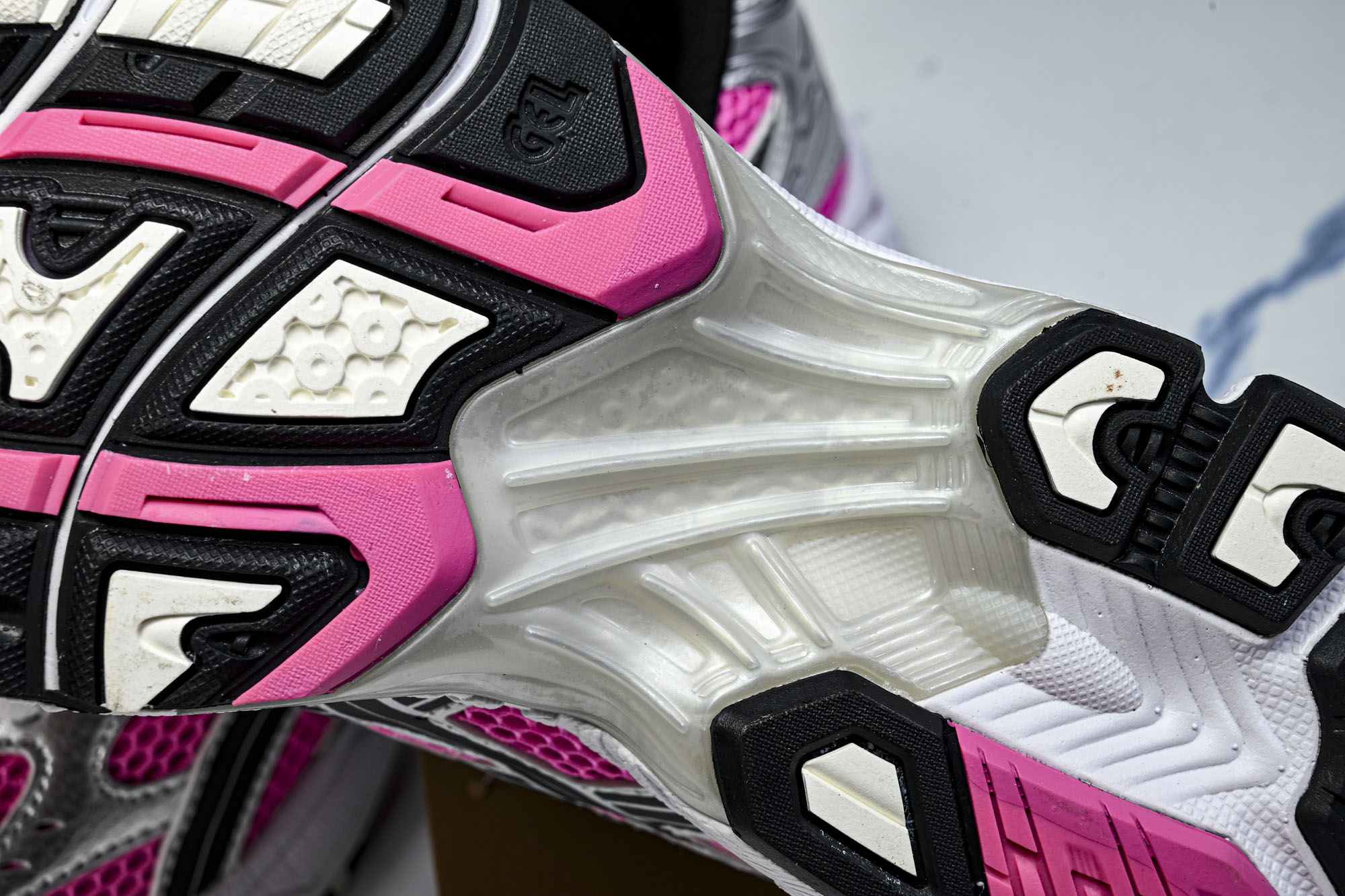外贸平台 Asics Gel-Kayano 14 亚瑟士运动休闲透气专业跑鞋1201A019-700 #YZ002-2 外贸平台 Asics Gel-Kayano 14 亚瑟士运动休闲透气专业跑鞋1201A019-700 #YZ002-2
