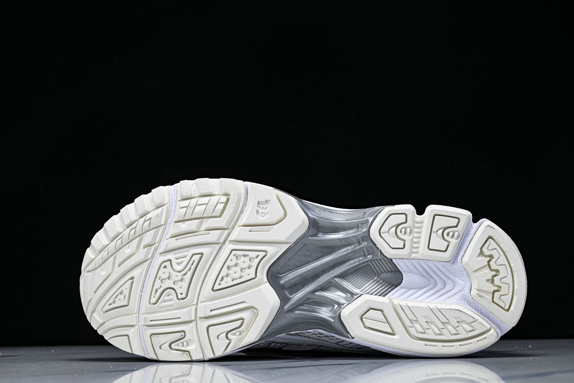 外贸平台 Asics Gel-Kayano 14 亚瑟士运动休闲透气专业跑鞋1201A457-100 #YZ002-2 外贸平台 Asics Gel-Kayano 14 亚瑟士运动休闲透气专业跑鞋1201A457-100 #YZ002-2
