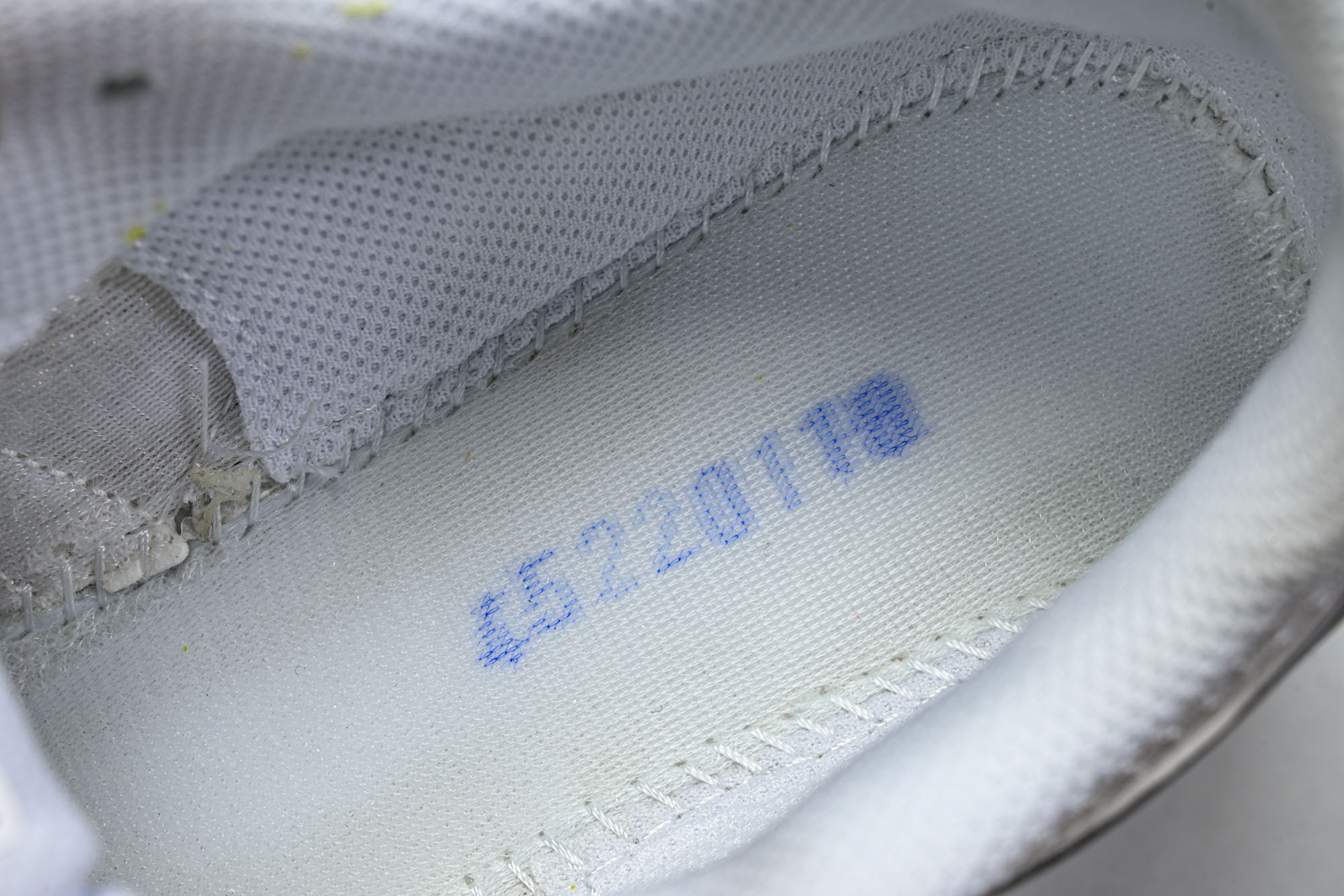 外贸平台 Asics Gel-Kayano 14 亚瑟士运动休闲透气专业跑鞋1201A457-100 #YZ002-2 外贸平台 Asics Gel-Kayano 14 亚瑟士运动休闲透气专业跑鞋1201A457-100 #YZ002-2