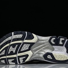 外贸平台 Asics Gel-Kayano 14 亚瑟士运动休闲透气专业跑鞋1202A056-109 #YZ002-2 外贸平台 Asics Gel-Kayano 14 亚瑟士运动休闲透气专业跑鞋1202A056-109 #YZ002-2