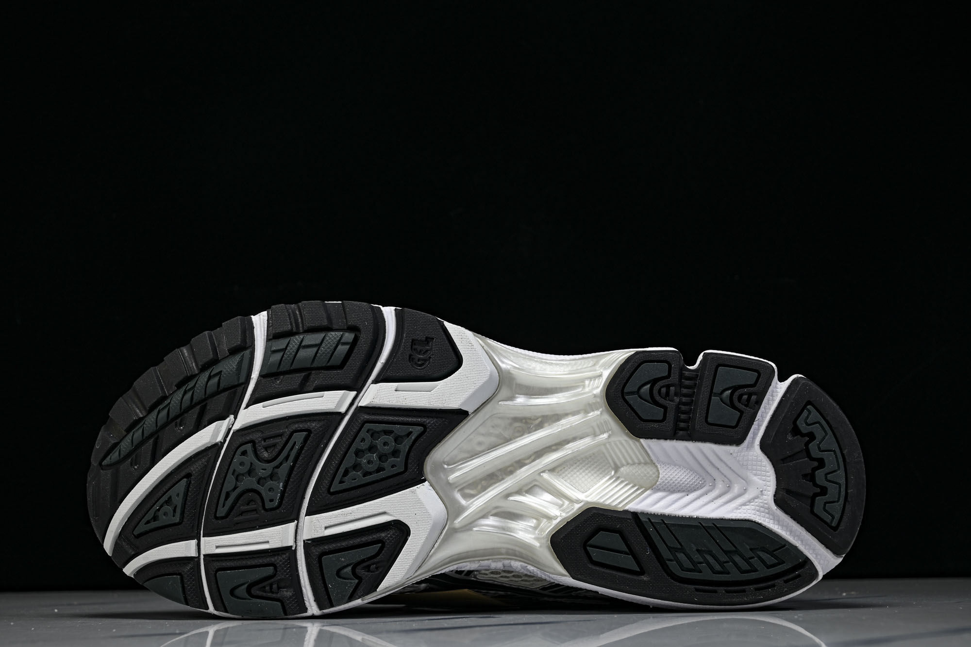 外贸平台 Asics Gel-Kayano 14 亚瑟士运动休闲透气专业跑鞋1203A566-100 #YZ002-2 外贸平台 Asics Gel-Kayano 14 亚瑟士运动休闲透气专业跑鞋1203A566-100 #YZ002-2