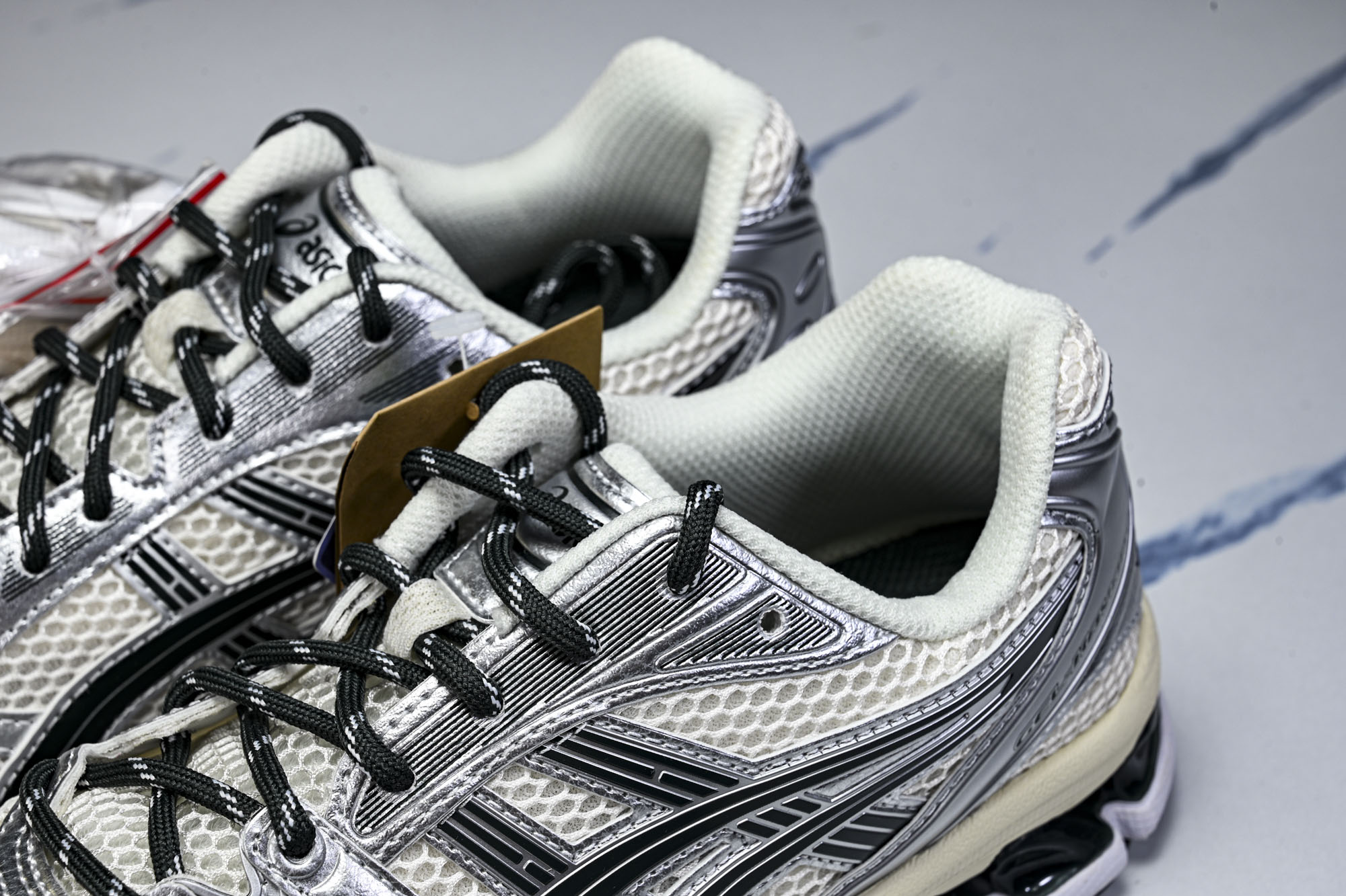 外贸平台 Asics Gel-Kayano 14 亚瑟士运动休闲透气专业跑鞋1203A566-100 #YZ002-2 外贸平台 Asics Gel-Kayano 14 亚瑟士运动休闲透气专业跑鞋1203A566-100 #YZ002-2