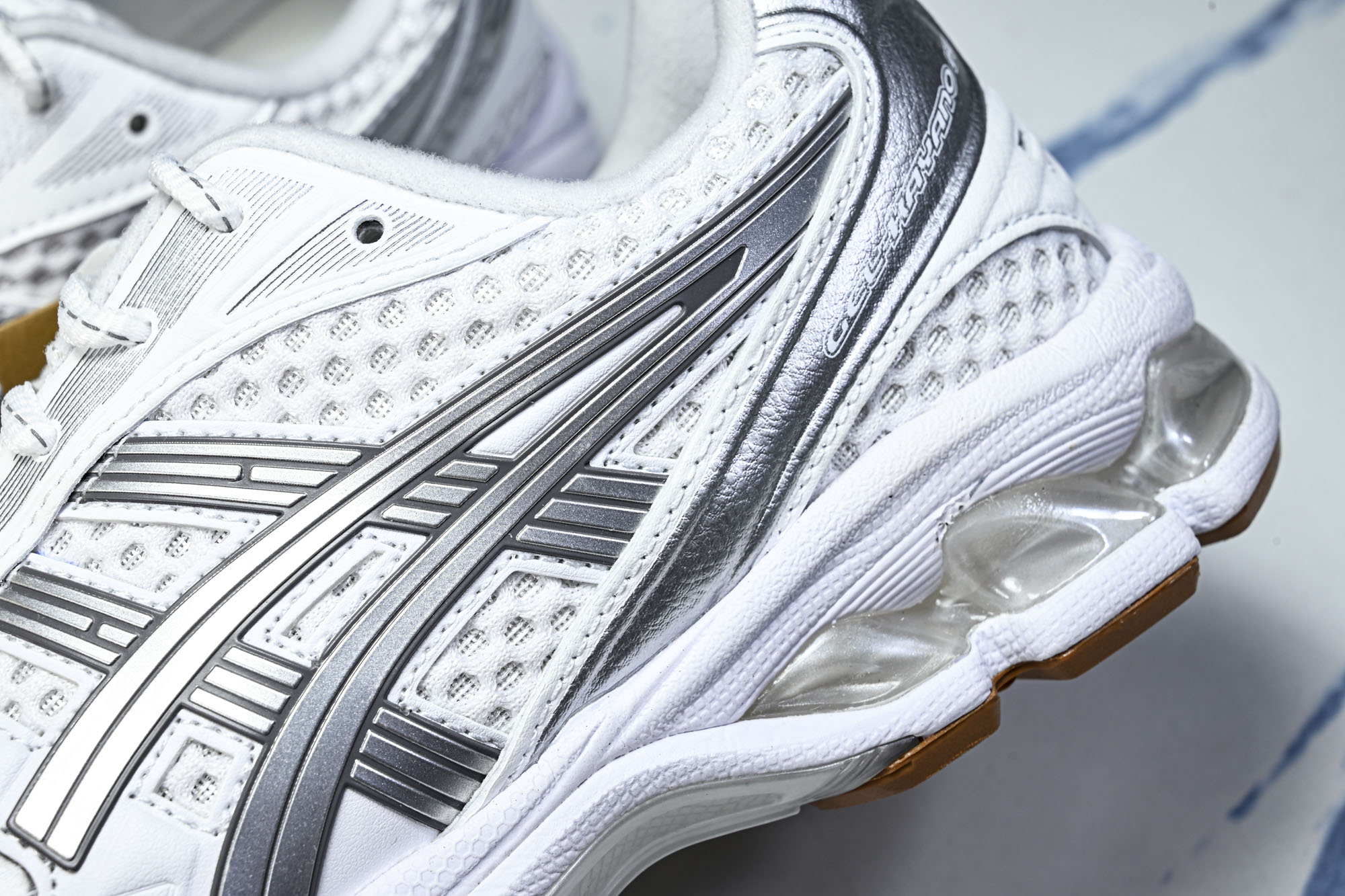 外贸平台 Asics Gel-Kayano 14 亚瑟士运动休闲透气专业跑鞋1203A727-100 #YZ002-2 外贸平台 Asics Gel-Kayano 14 亚瑟士运动休闲透气专业跑鞋1203A727-100 #YZ002-2