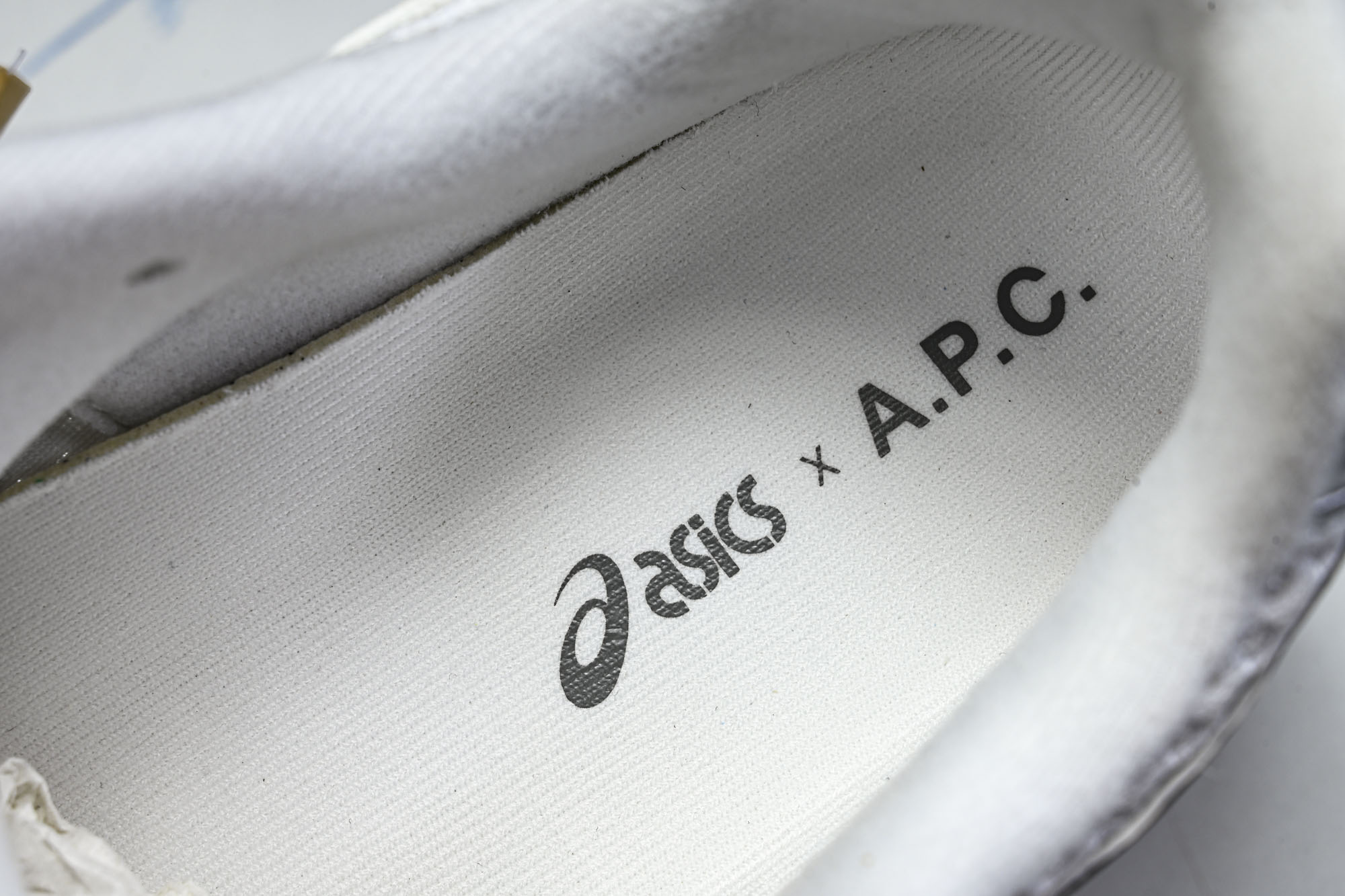 外贸平台 Asics Gel-Kayano 14 亚瑟士运动休闲透气专业跑鞋1203A727-100 #YZ002-2 外贸平台 Asics Gel-Kayano 14 亚瑟士运动休闲透气专业跑鞋1203A727-100 #YZ002-2
