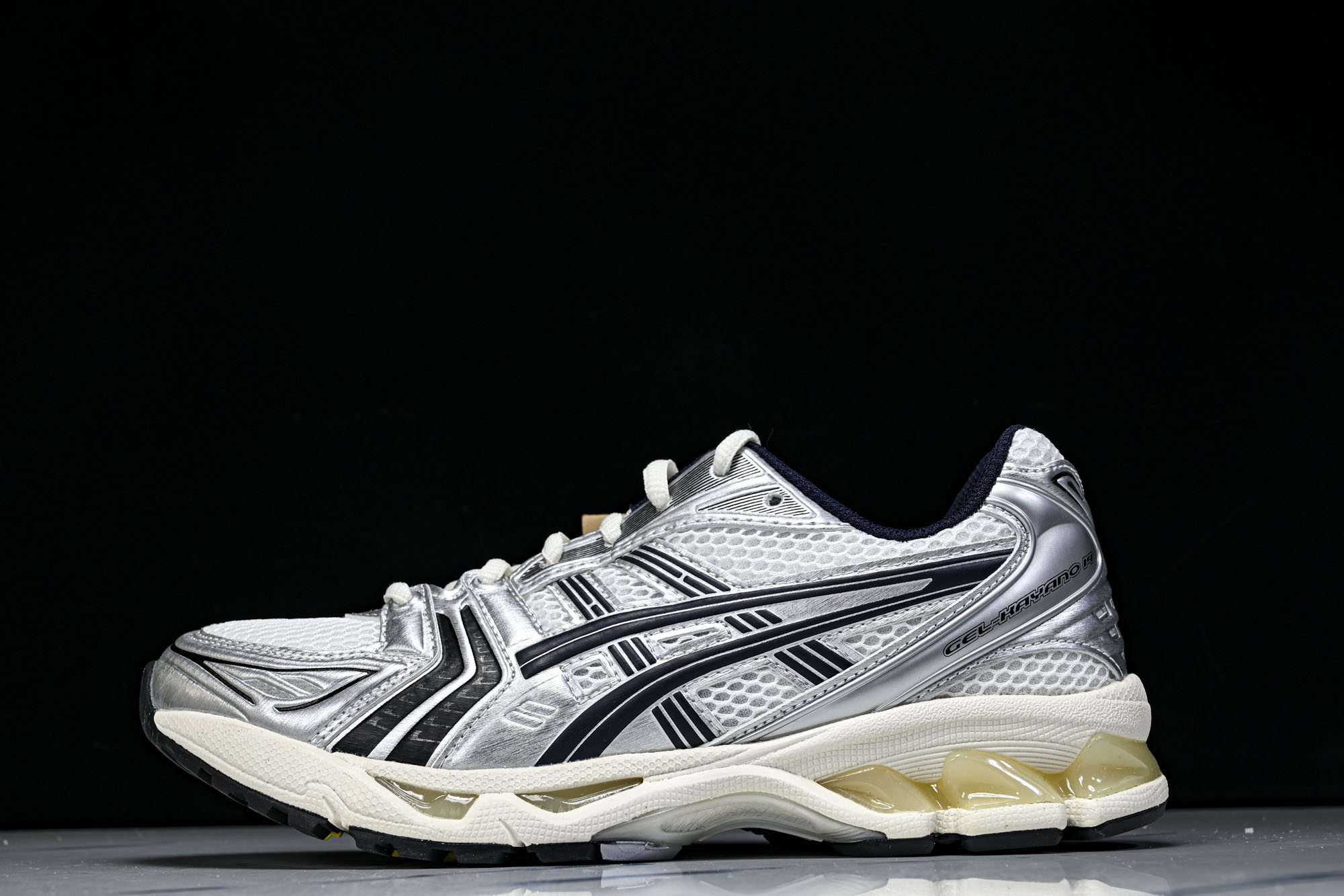 外贸平台 Asics Gel-Kayano 14 亚瑟士运动休闲透气专业跑鞋1203A961-100 #YZ002-2 外贸平台 Asics Gel-Kayano 14 亚瑟士运动休闲透气专业跑鞋1203A961-100 #YZ002-2
