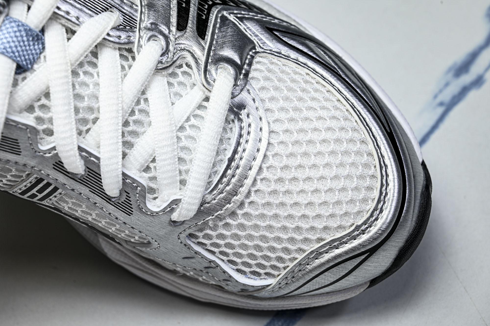 外贸平台 Asics Gel-Kayano 14 亚瑟士运动休闲透气专业跑鞋1203A961-101 #YZ002-2 外贸平台 Asics Gel-Kayano 14 亚瑟士运动休闲透气专业跑鞋1203A961-101 #YZ002-2