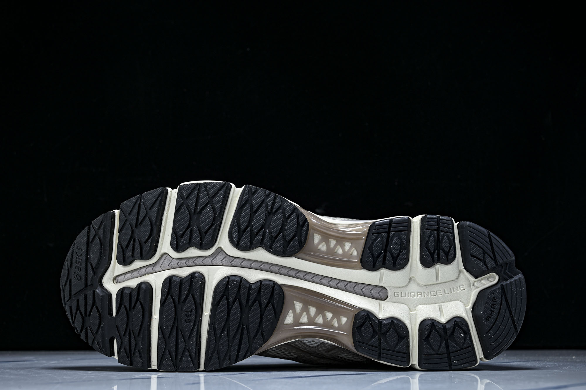 外贸平台 Asics Gel-Kayano 14 亚瑟士运动休闲透气专业跑鞋1203B144-100 #YZ002-2 外贸平台 Asics Gel-Kayano 14 亚瑟士运动休闲透气专业跑鞋1203B144-100 #YZ002-2