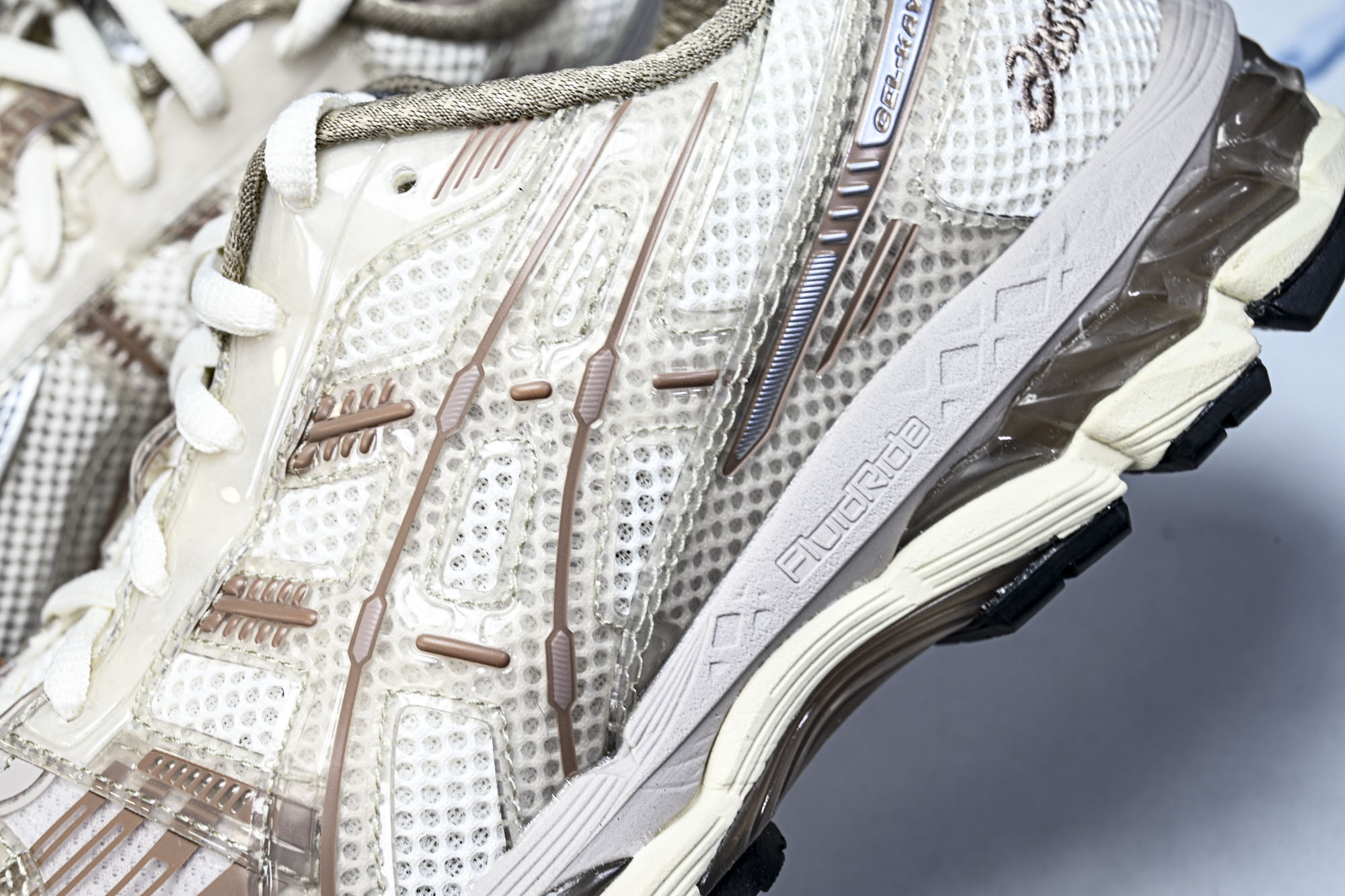 外贸平台 Asics Gel-Kayano 14 亚瑟士运动休闲透气专业跑鞋1203B144-100 #YZ002-2 外贸平台 Asics Gel-Kayano 14 亚瑟士运动休闲透气专业跑鞋1203B144-100 #YZ002-2