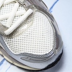 外贸平台 Asics Gel-Kayano 14 亚瑟士运动休闲透气专业跑鞋1203B144-100 #YZ002-2 外贸平台 Asics Gel-Kayano 14 亚瑟士运动休闲透气专业跑鞋1203B144-100 #YZ002-2