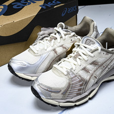 外贸平台 Asics Gel-Kayano 14 亚瑟士运动休闲透气专业跑鞋1203B144-100 #YZ002-2 外贸平台 Asics Gel-Kayano 14 亚瑟士运动休闲透气专业跑鞋1203B144-100 #YZ002-2