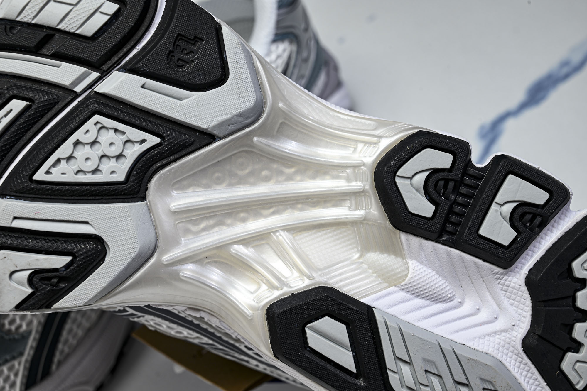 外贸平台 Asics Gel-Kayano 14 亚瑟士运动休闲透气专业跑鞋 1203A537-106 #YZ002-2