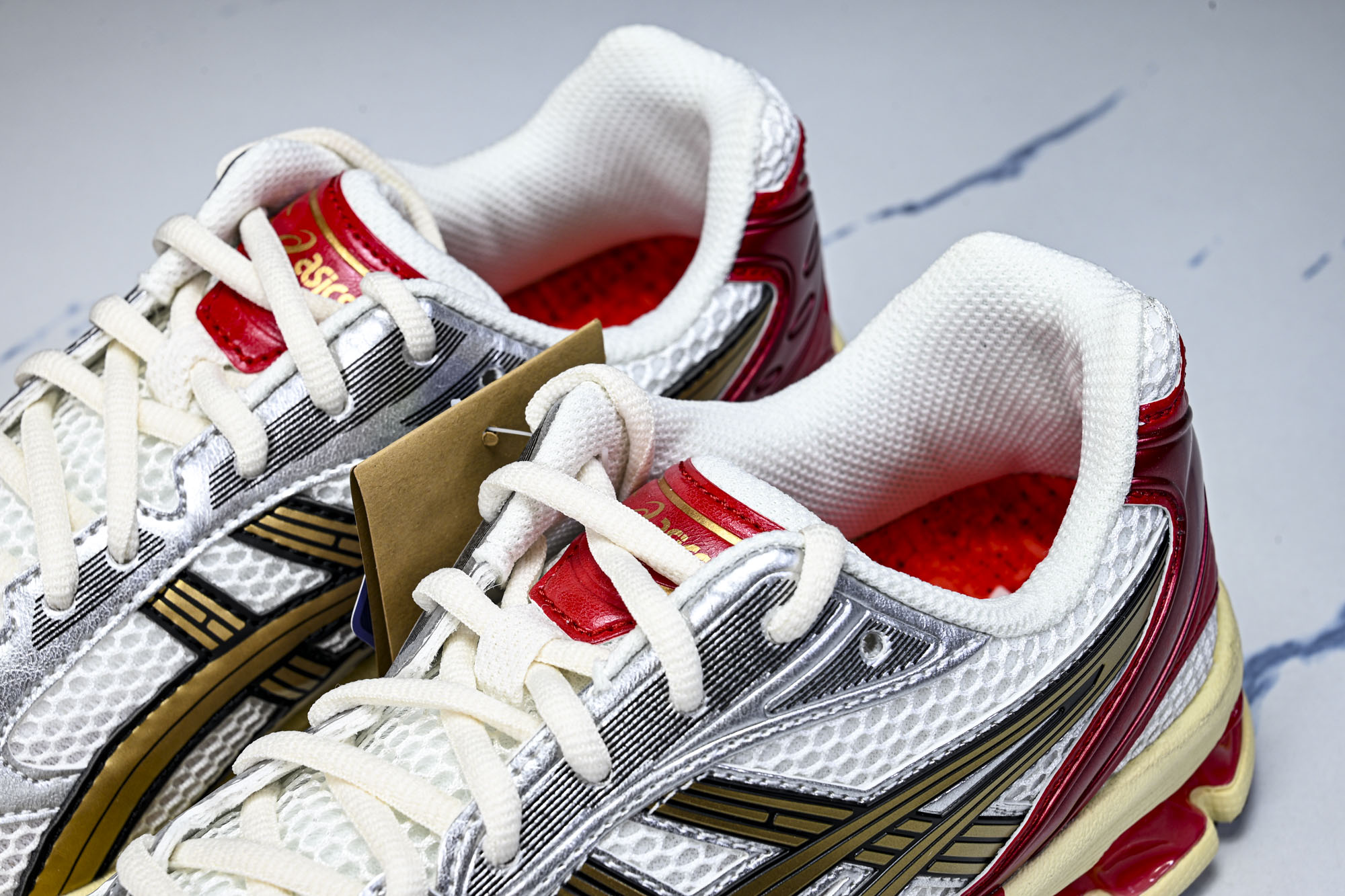 外贸平台 Asics Gel-Kayano 14 亚瑟士运动休闲透气专业跑鞋 1203A692-100 #YZ002-2 外贸平台 Asics Gel-Kayano 14 亚瑟士运动休闲透气专业跑鞋 1203A692-100 #YZ002-2
