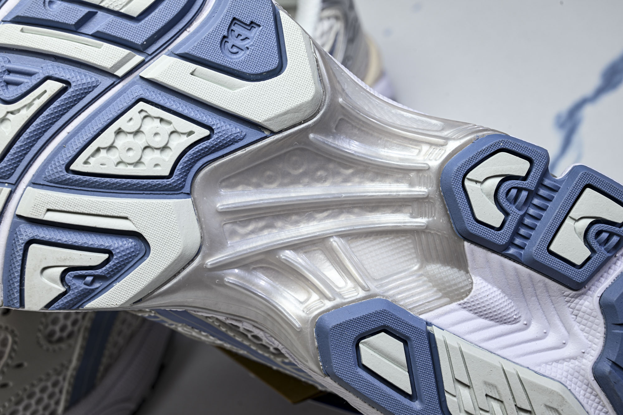 外贸平台 Gel-Kayano 14 亚瑟士运动休闲透气专业跑鞋1203A537-115 #YZ002-2 纯原 1:1 外贸平台 Gel-Kayano 14 亚瑟士运动休闲透气专业跑鞋1203A537-115 #YZ002-2 纯原 1:1