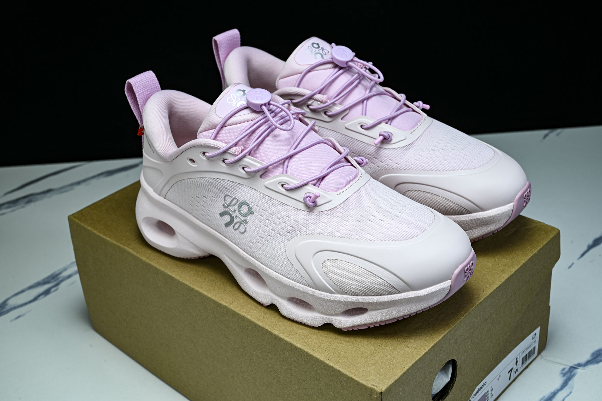On Running 昂跑男女士x Loewe Cloudsolo罗意威联名休闲运动鞋高端质感舒适透气_5 #YZ002 On Running 昂跑男女士x Loewe Cloudsolo罗意威联名休闲运动鞋高端质感舒适透气_5 #YZ002