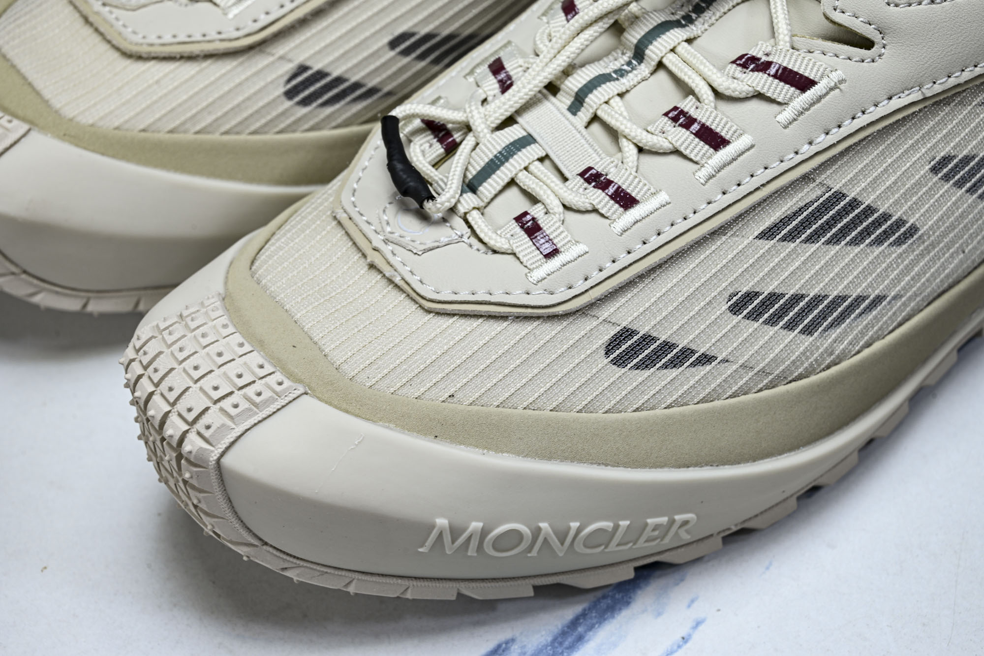 新品 Moncler盟可睐 TrailgriPLP男士牛皮革运动鞋_2 #YZ024 鞋身采用Cordura防撕裂尼龙/ 新品 Moncler盟可睐 TrailgriPLP男士牛皮革运动鞋_2 #YZ024 鞋身采用Cordura防撕裂尼龙/