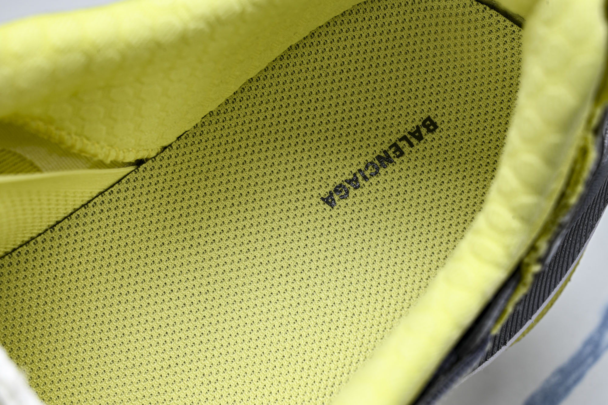 Balenciaga Jet 巴黎世家压纹印花圆头厚底低帮老爹鞋WMRTN 1197 #YZ009-03 35 36 3 Balenciaga Jet 巴黎世家压纹印花圆头厚底低帮老爹鞋WMRTN 1197 #YZ009-03 35 36 3