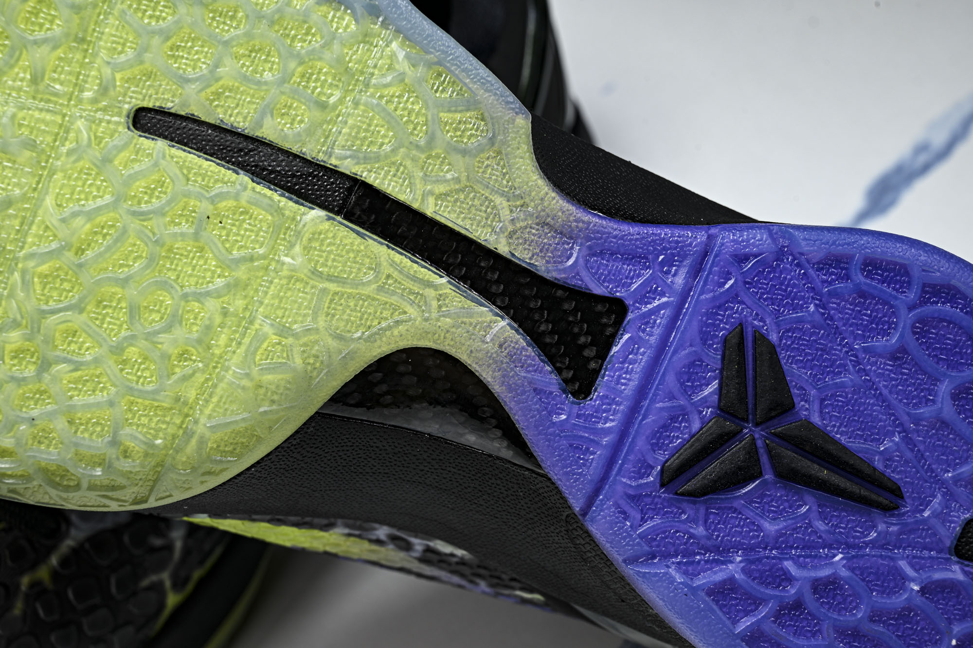 Nike Zoom Kobe 6 Chaos 科比6 男子实战篮球鞋IQ6261-001 #YZ001 40 40.5 Nike Zoom Kobe 6 Chaos 科比6 男子实战篮球鞋IQ6261-001 #YZ001 40 40.5