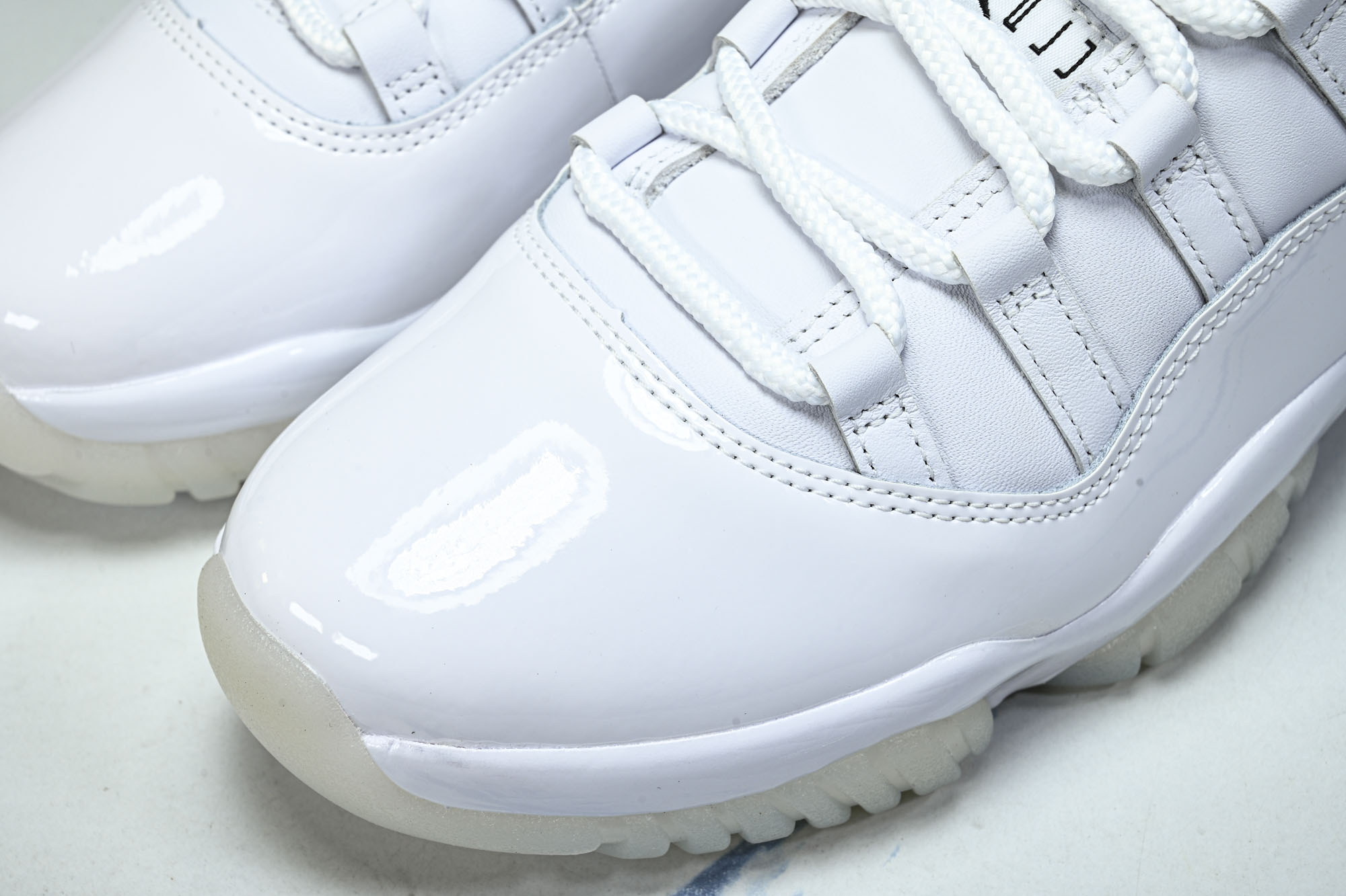 Comme des Garçons × Jordan Air Jordan 11 白色 IV7639-100 #YZ02 Comme des Garçons × Jordan Air Jordan 11 白色 IV7639-100 #YZ02