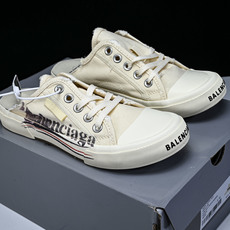 Balenciaga Paris Low 巴黎世家磨损做旧低帮系带时尚拖鞋 W3PS19016 #YZ018 35 36 Balenciaga Paris Low 巴黎世家磨损做旧低帮系带时尚拖鞋 W3PS19016 #YZ018 35 36