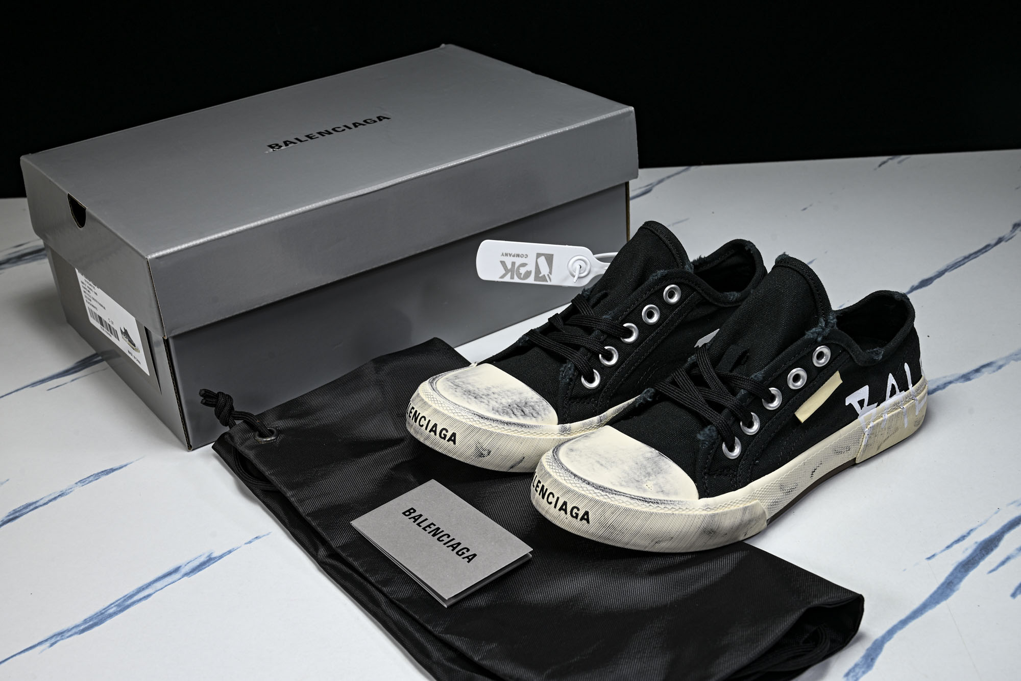 Balenciaga Paris Low 巴黎世家磨损做旧低帮系带时尚拖鞋W3RR5-1099 #YZ018 35 36 Balenciaga Paris Low 巴黎世家磨损做旧低帮系带时尚拖鞋W3RR5-1099 #YZ018 35 36