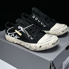 Balenciaga Paris Low 巴黎世家磨损做旧低帮系带时尚拖鞋W3RR5-1099 #YZ018 35 36 Balenciaga Paris Low 巴黎世家磨损做旧低帮系带时尚拖鞋W3RR5-1099 #YZ018 35 36