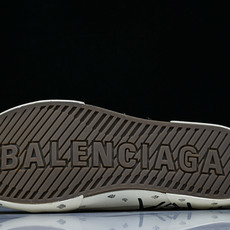 Balenciaga Paris Low 巴黎世家磨损做旧低帮系带时尚板鞋 W3RR59010 #YZ018 35 36 Balenciaga Paris Low 巴黎世家磨损做旧低帮系带时尚板鞋 W3RR59010 #YZ018 35 36