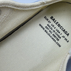 Balenciaga Paris Low 巴黎世家磨损做旧低帮系带时尚板鞋 W3RR59010 #YZ018 35 36 Balenciaga Paris Low 巴黎世家磨损做旧低帮系带时尚板鞋 W3RR59010 #YZ018 35 36