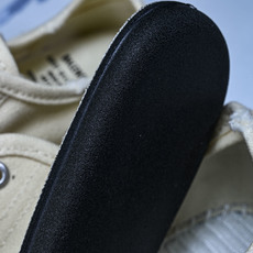 Balenciaga Paris Low 巴黎世家磨损做旧低帮系带时尚板鞋 W3RR59010 #YZ018 35 36 Balenciaga Paris Low 巴黎世家磨损做旧低帮系带时尚板鞋 W3RR59010 #YZ018 35 36
