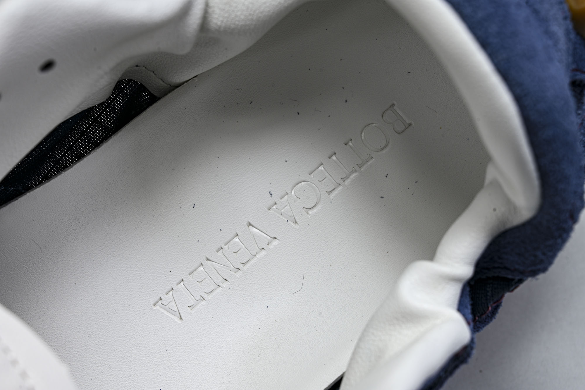 Bottega Veneta葆蝶家 Orbit 低帮 跑鞋 生活休闲鞋 男女款 #YZ039 莞产纯原大厂 顶级盒中盒版 Bottega Veneta葆蝶家 Orbit 低帮 跑鞋 生活休闲鞋 男女款 #YZ039 莞产纯原大厂 顶级盒中盒版