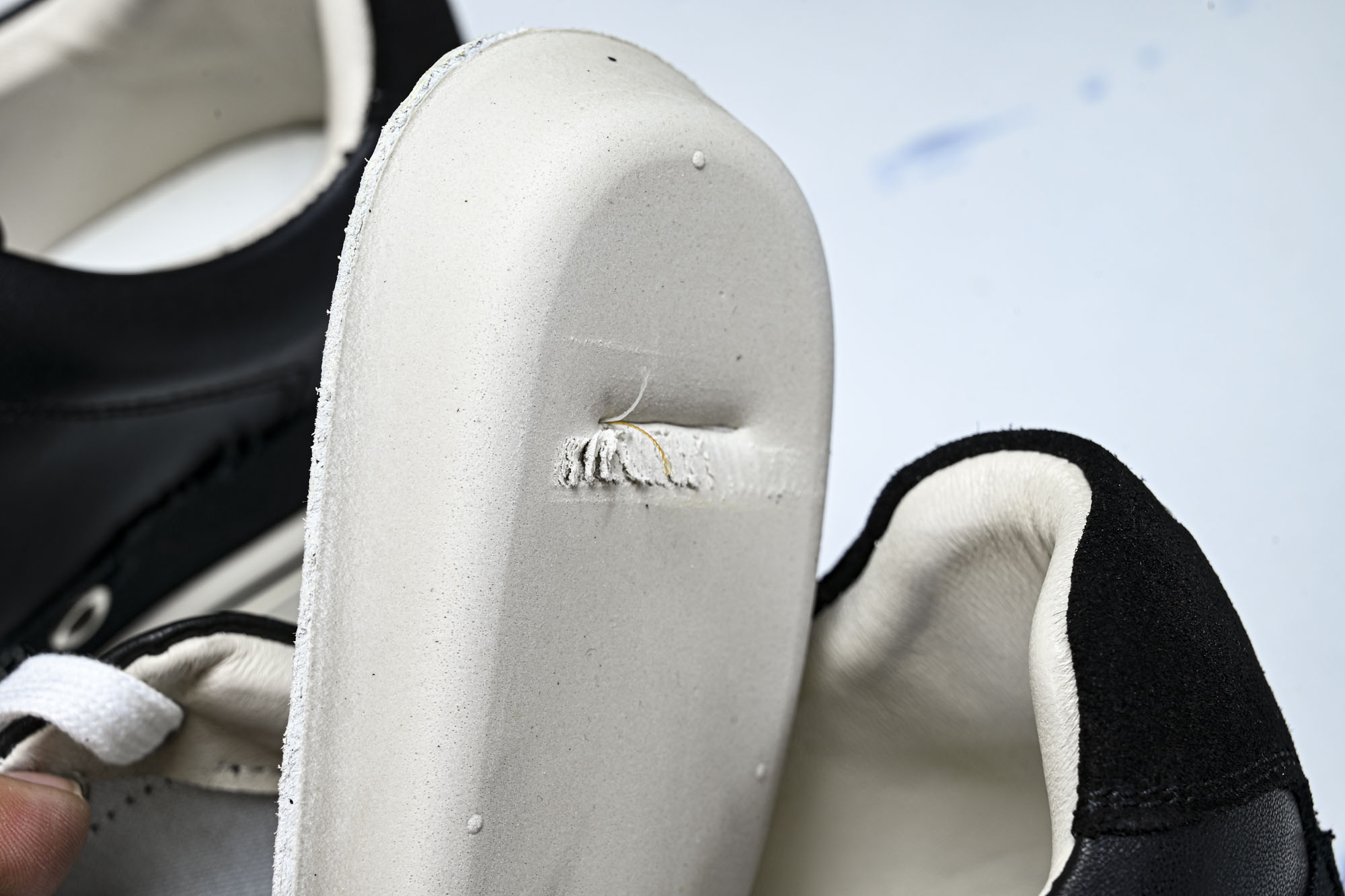 纯原 Maison Margiela New Evolution徽标休闲运动鞋 #YZ010 原版购入开发 做货 鬼才设 纯原 Maison Margiela New Evolution徽标休闲运动鞋 #YZ010 原版购入开发 做货 鬼才设